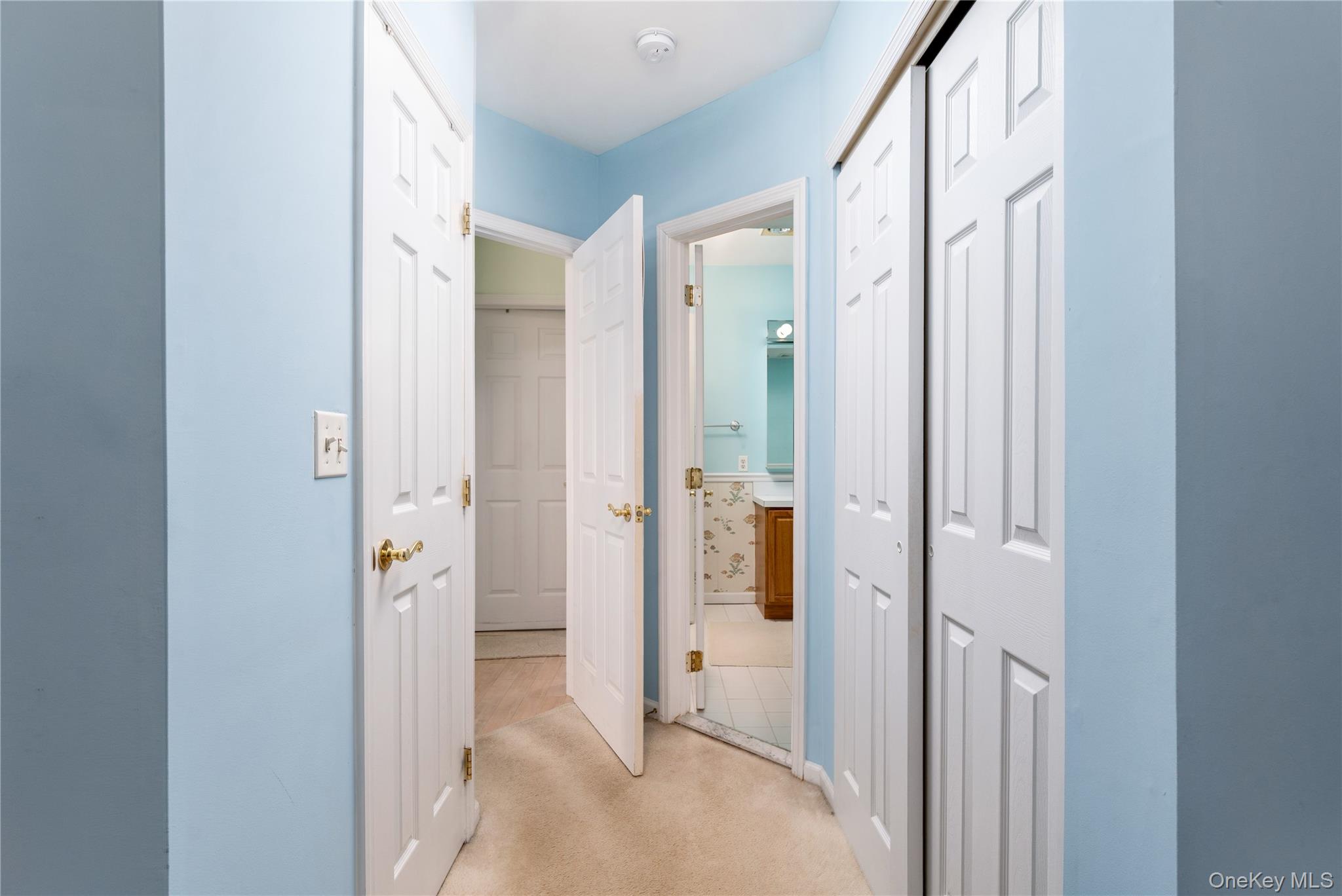 5 Robert Lane, Unit 5 photo 15