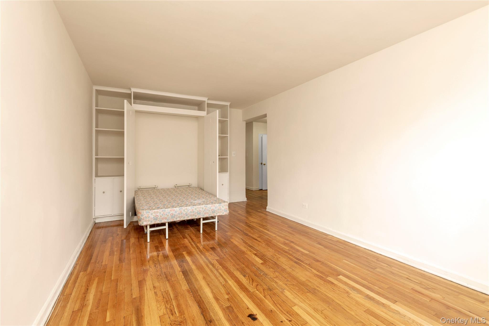31-85 Crescent Street, Unit 2nd photo 8
