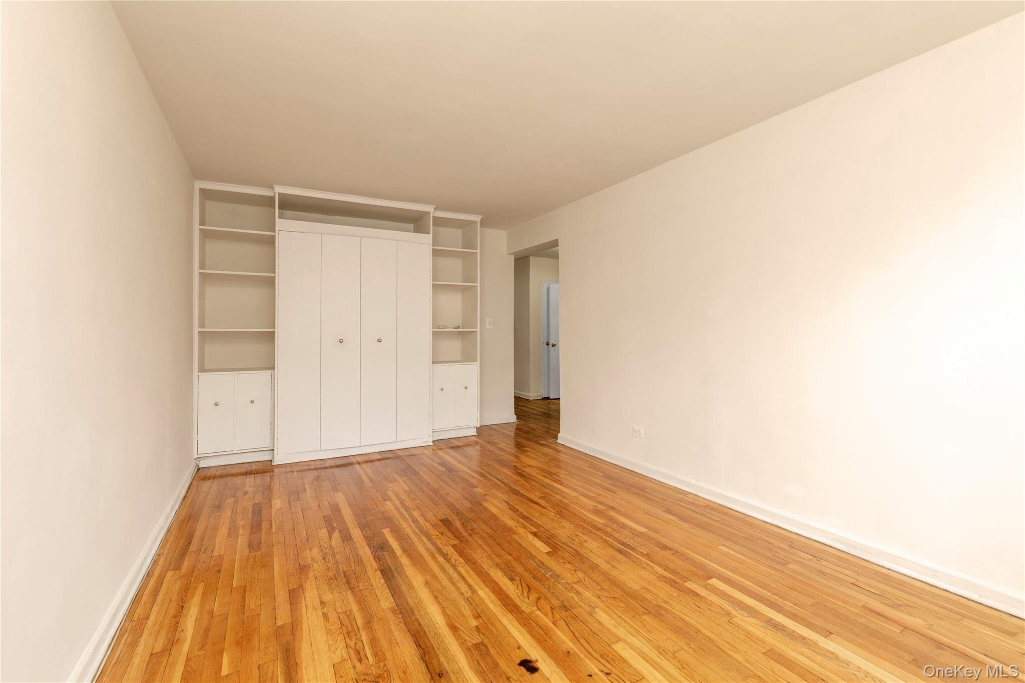 31-85 Crescent Street, Unit 2nd photo 7