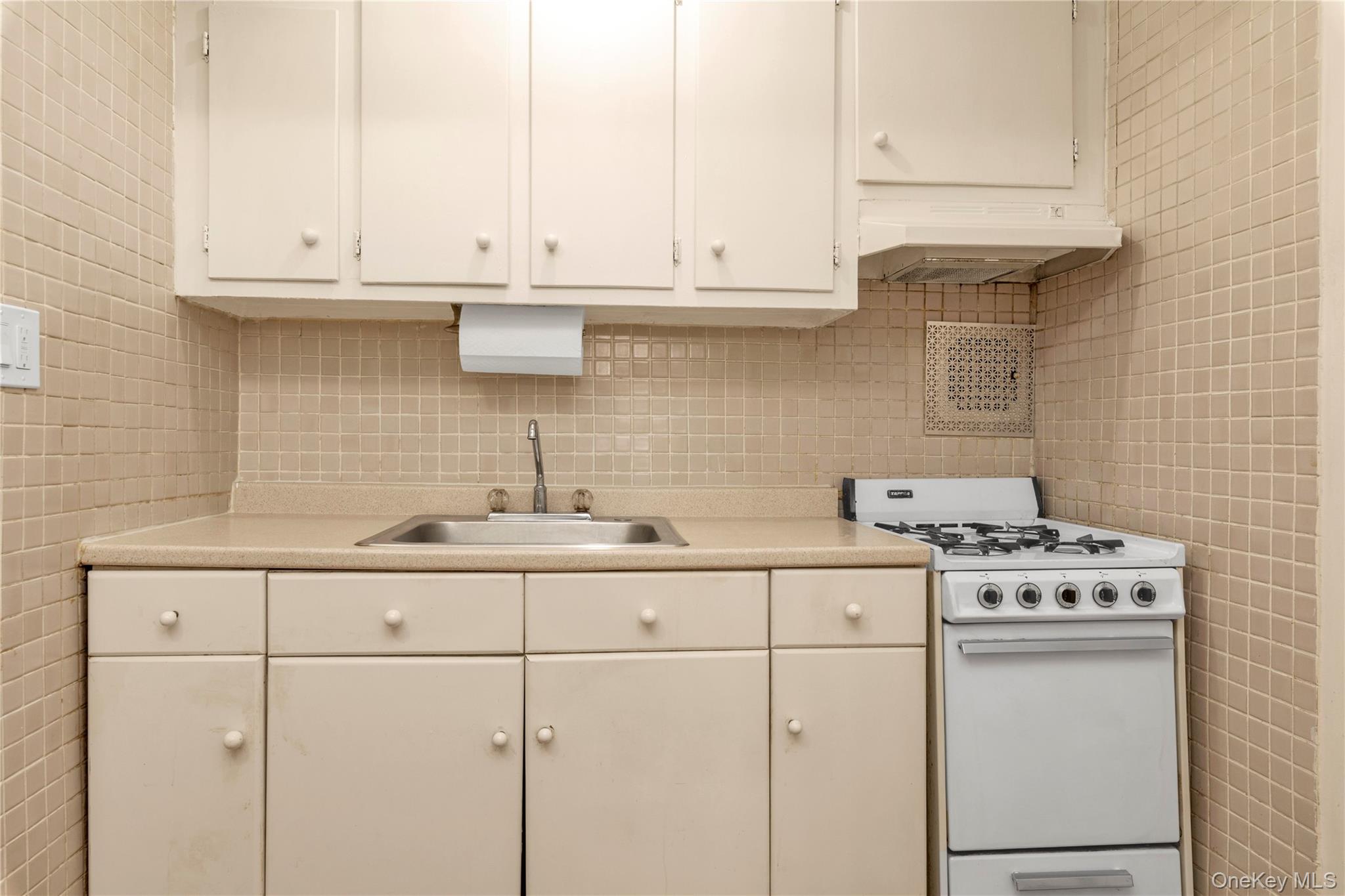 31-85 Crescent Street, Unit 2nd photo 11