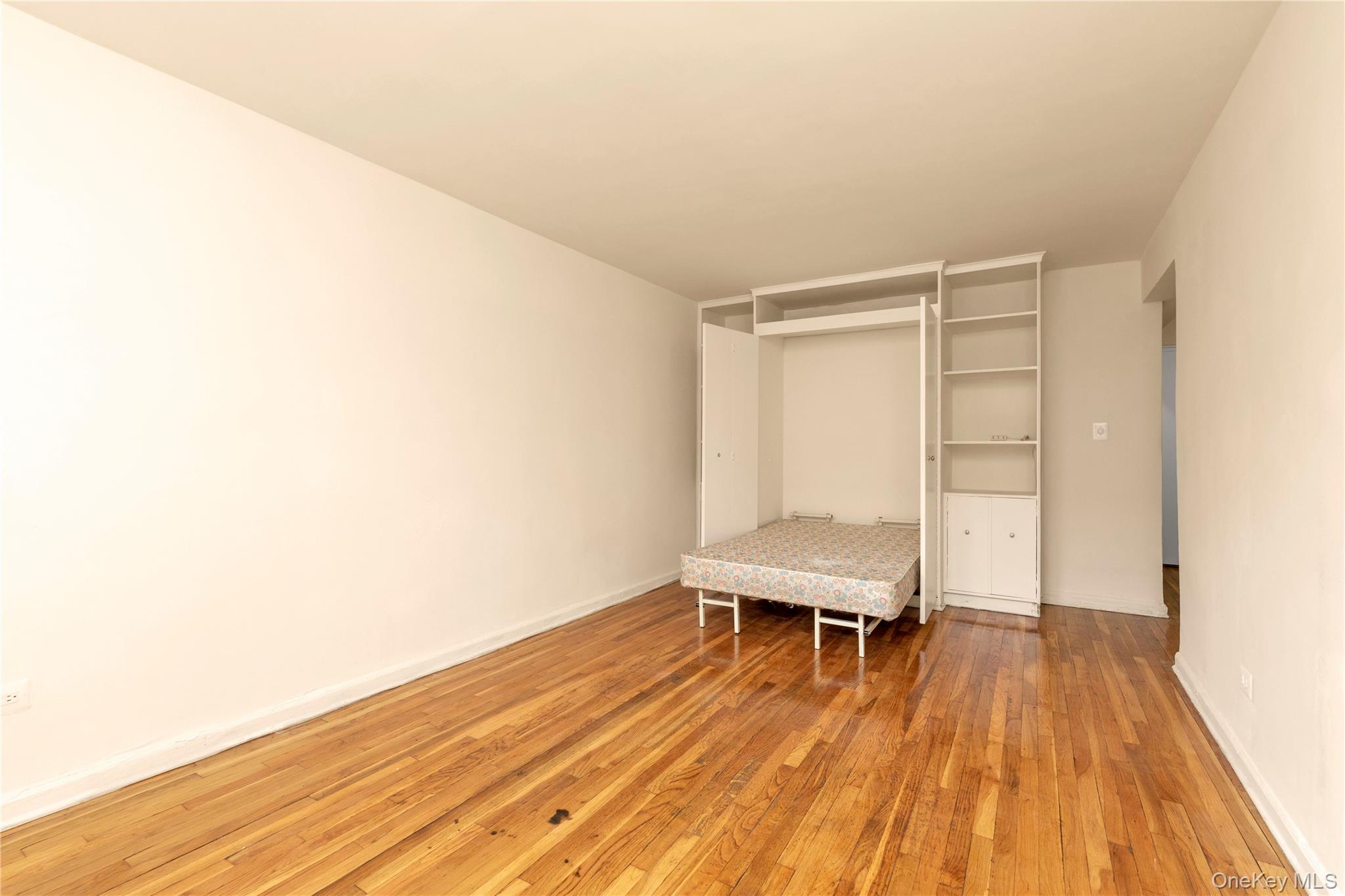 31-85 Crescent Street, Unit 2nd photo 9