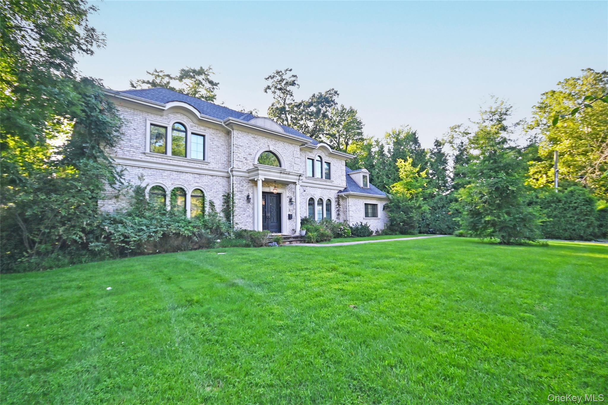 26 Spring Lane – For Rent photo 2