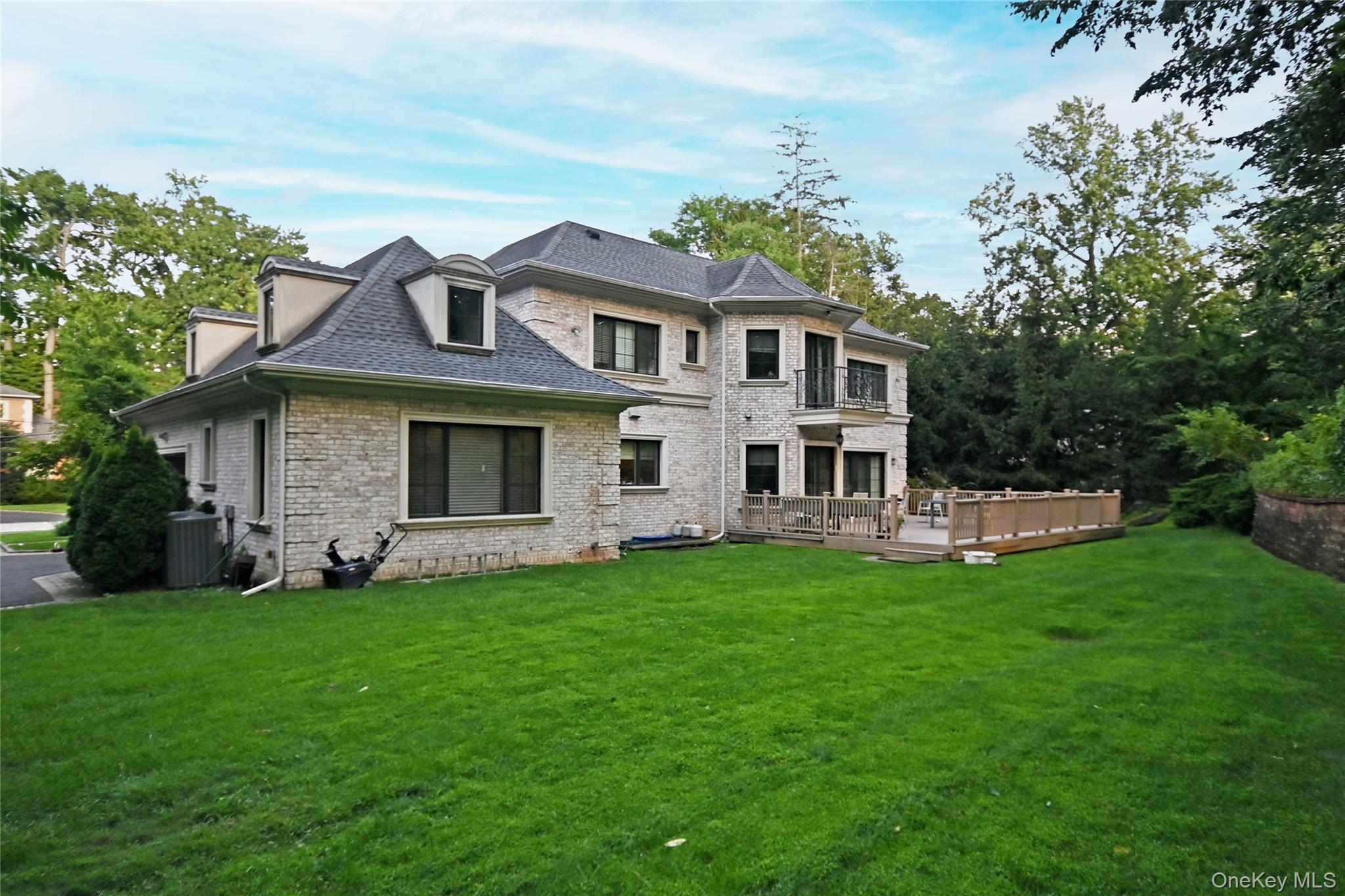 26 Spring Lane – For Rent photo 19