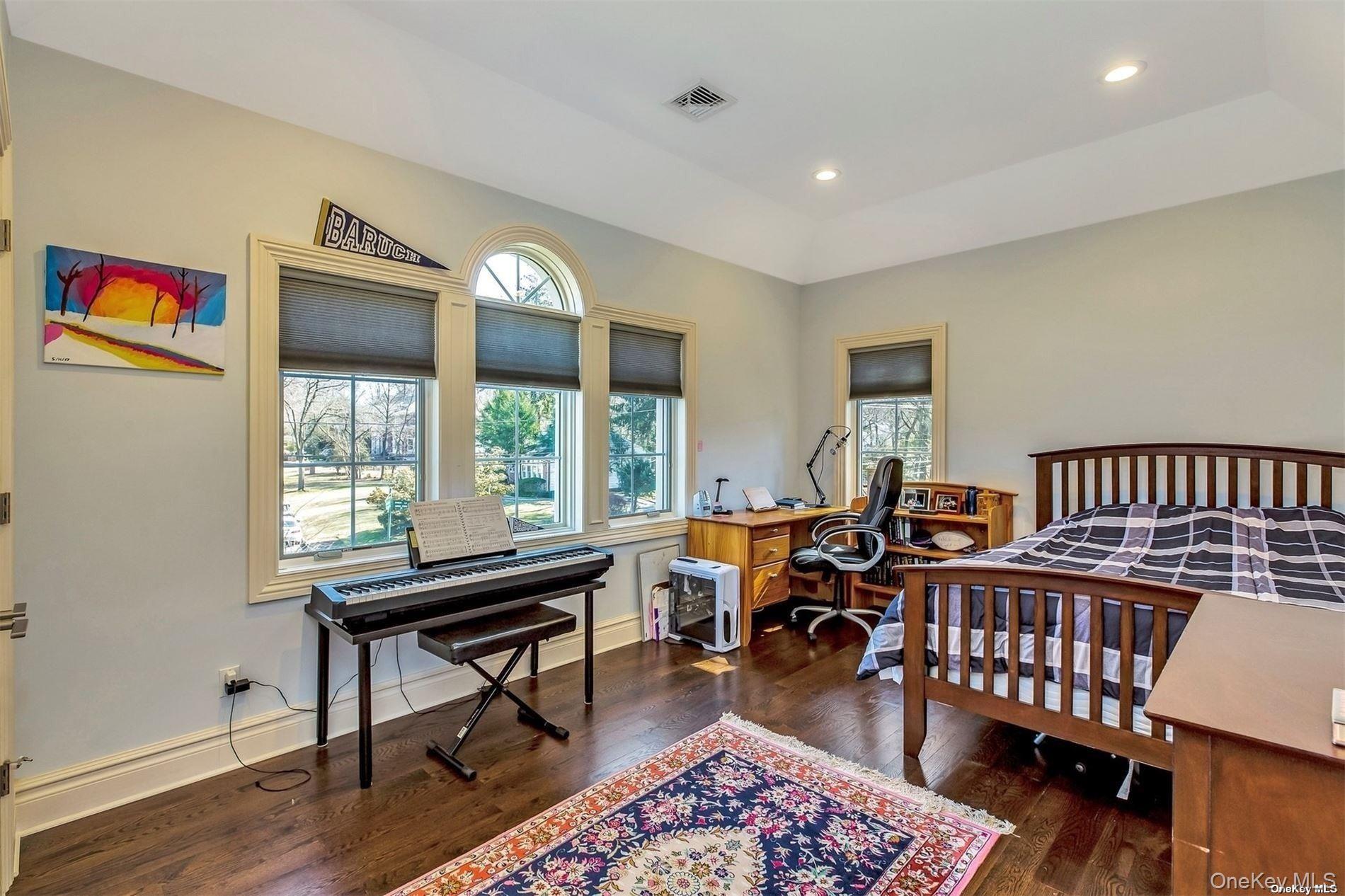 26 Spring Lane – For Rent photo 20