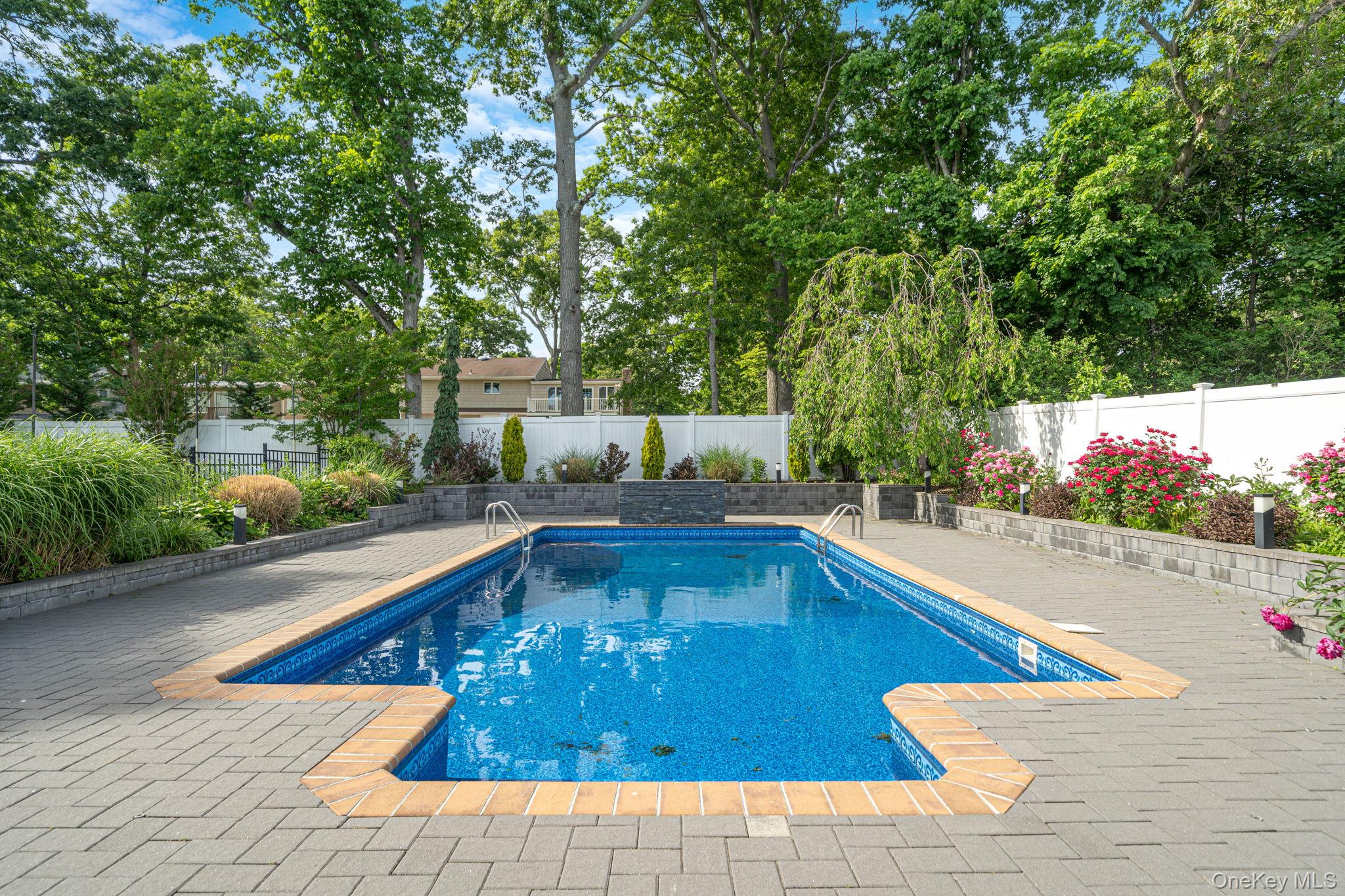 11 Gallatin Drive – For Sale photo 4