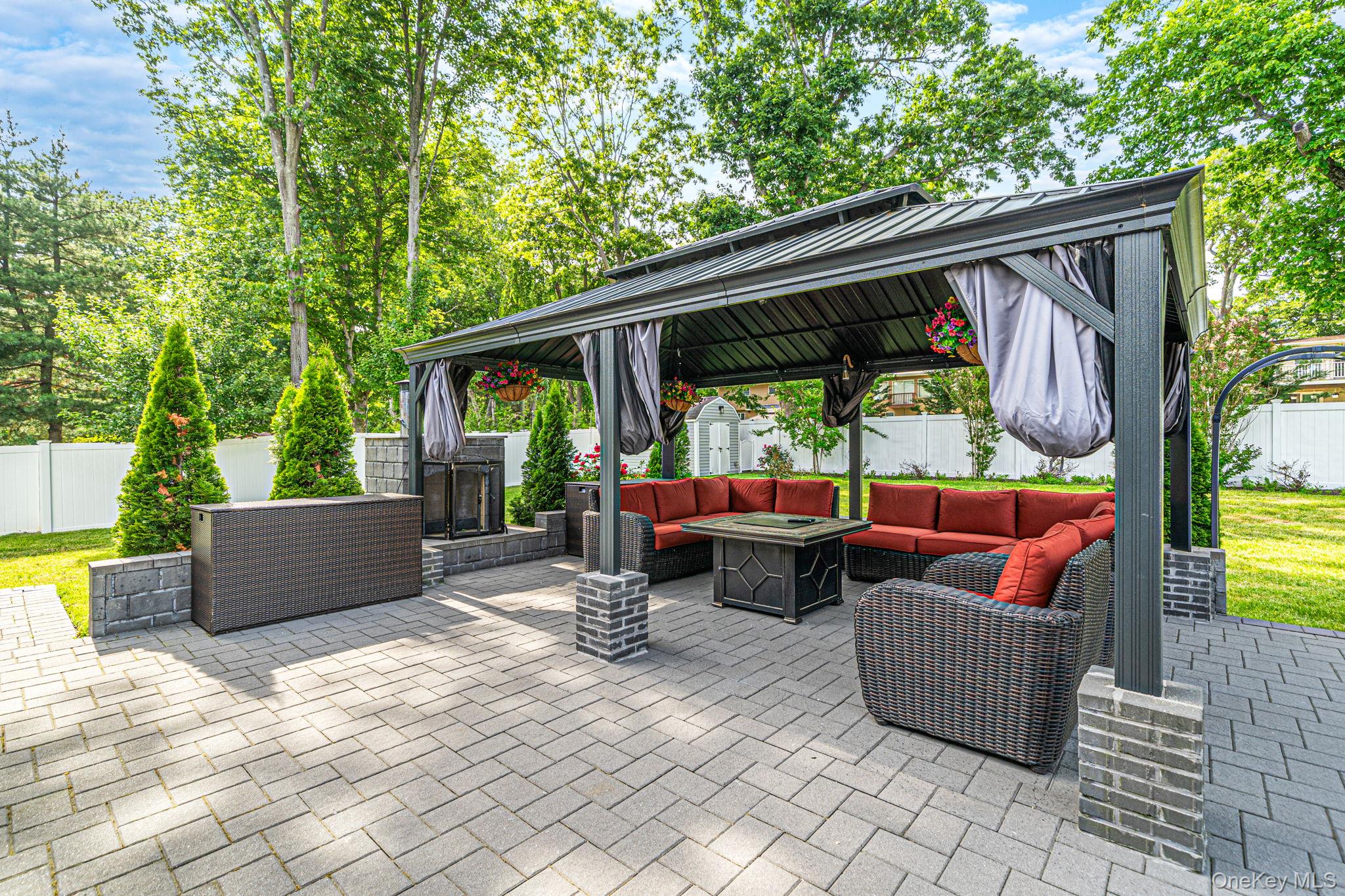 11 Gallatin Drive – For Sale photo 3