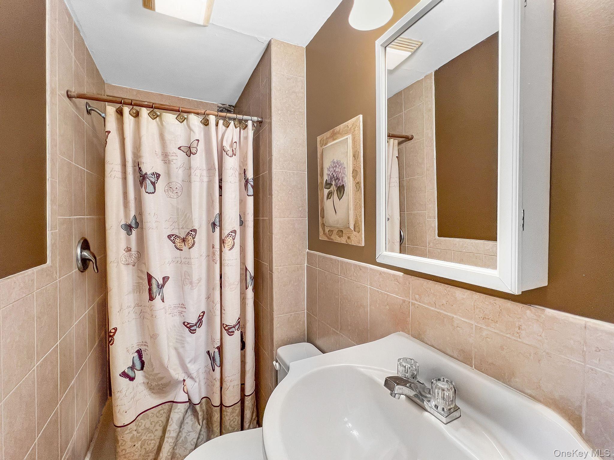 3321 Murdock Avenue – For Sale photo 9