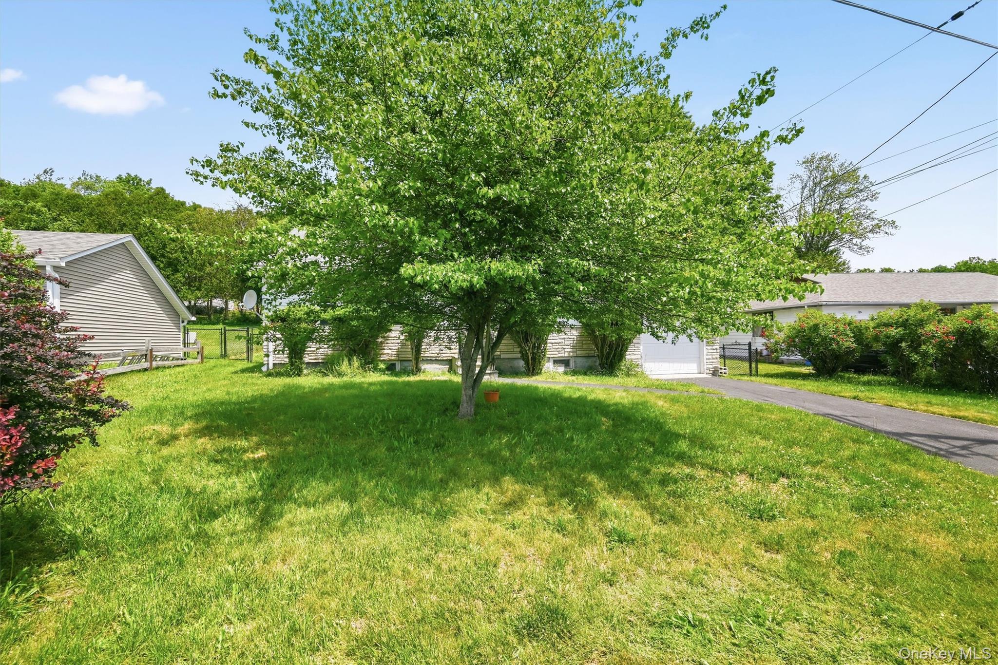 21 Hillside Avenue – For Sale photo 3