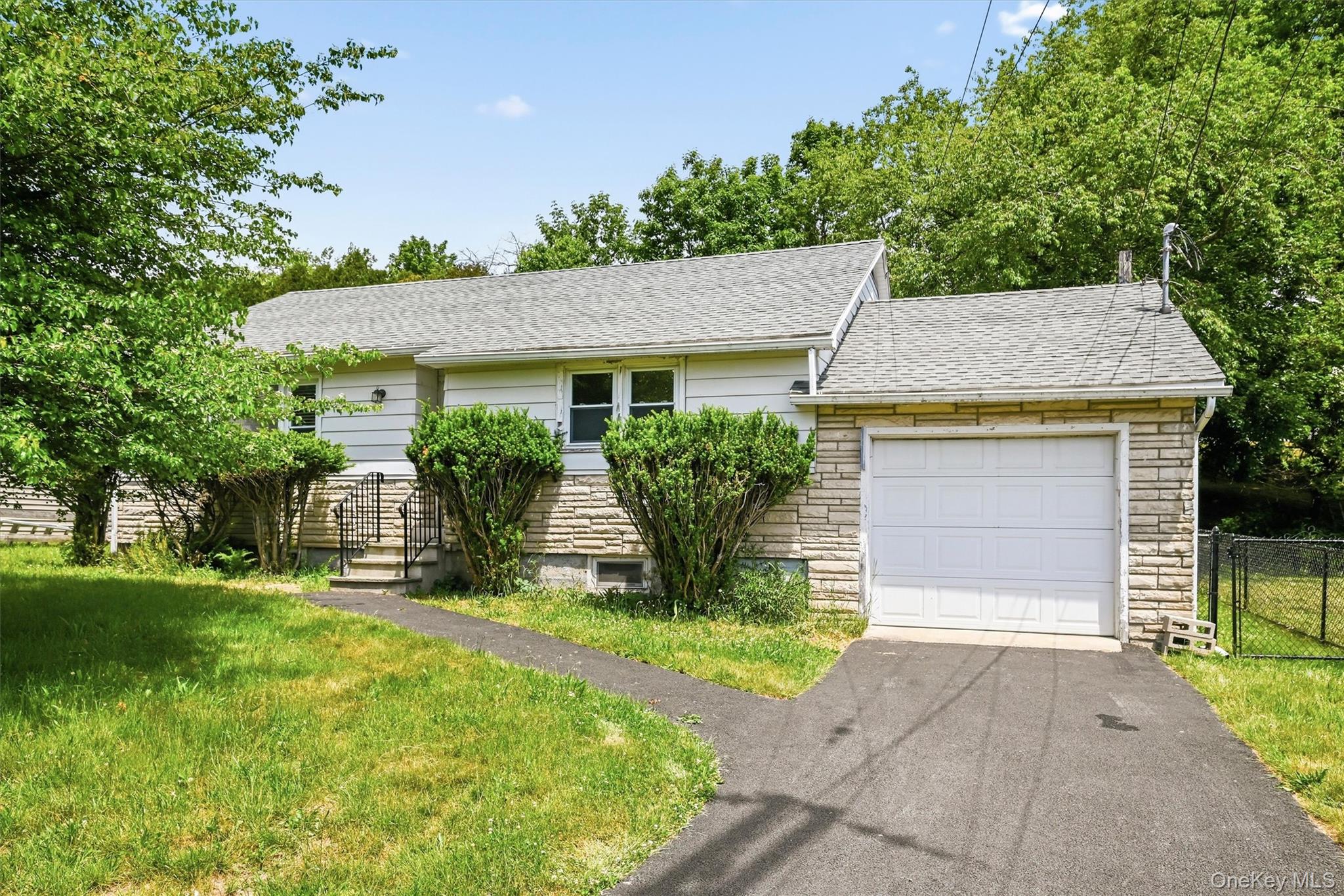 21 Hillside Avenue – For Sale photo 4