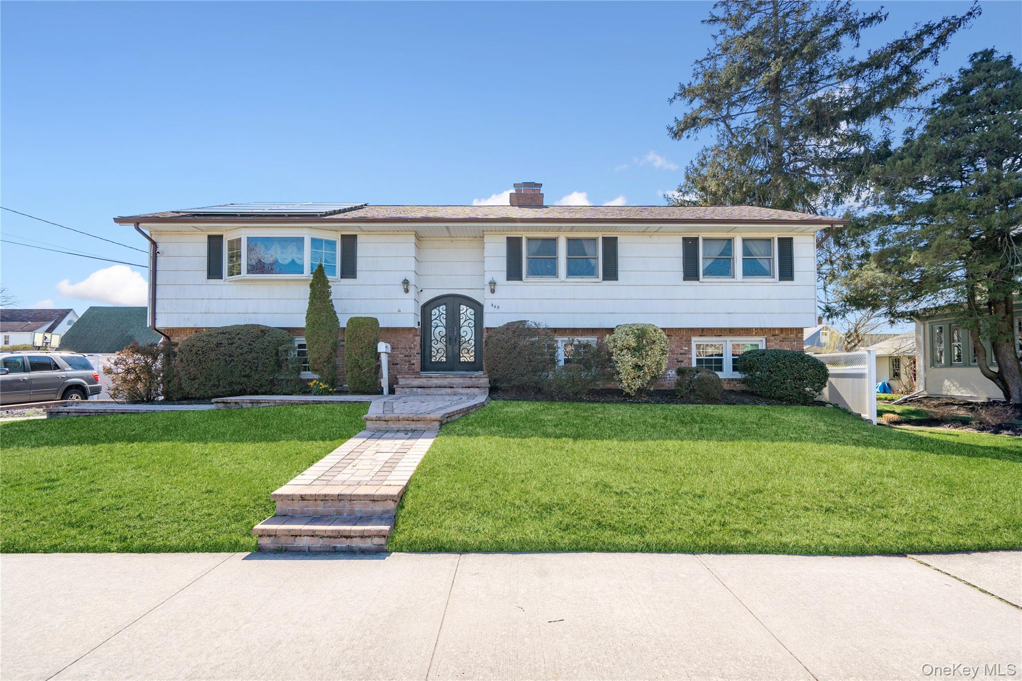 445 S Wellwood Avenue – For Rent photo 19