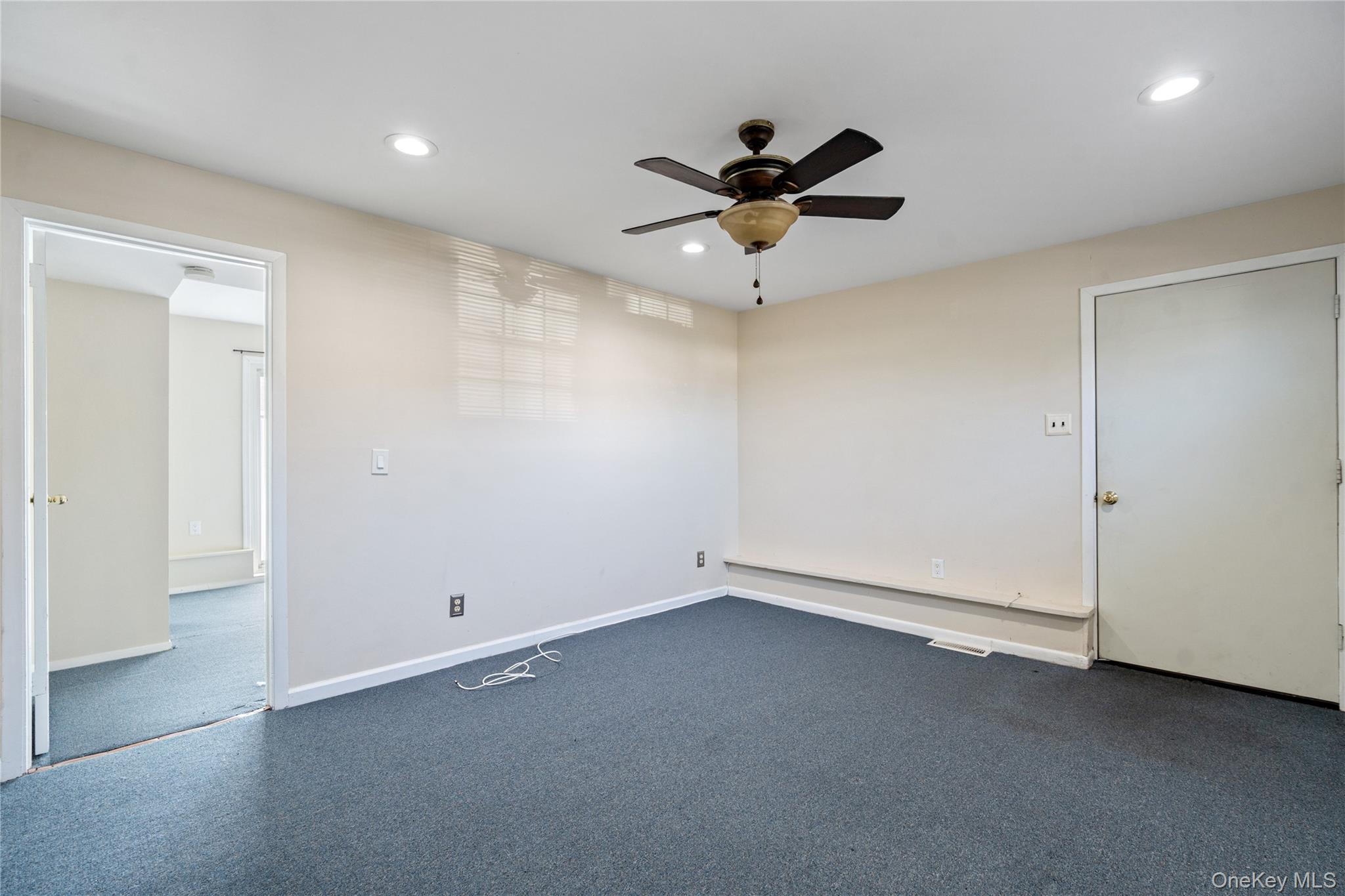 445 S Wellwood Avenue – For Rent photo 6