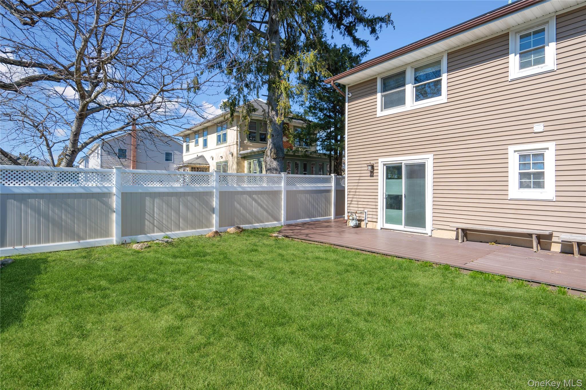 445 S Wellwood Avenue – For Rent photo 14