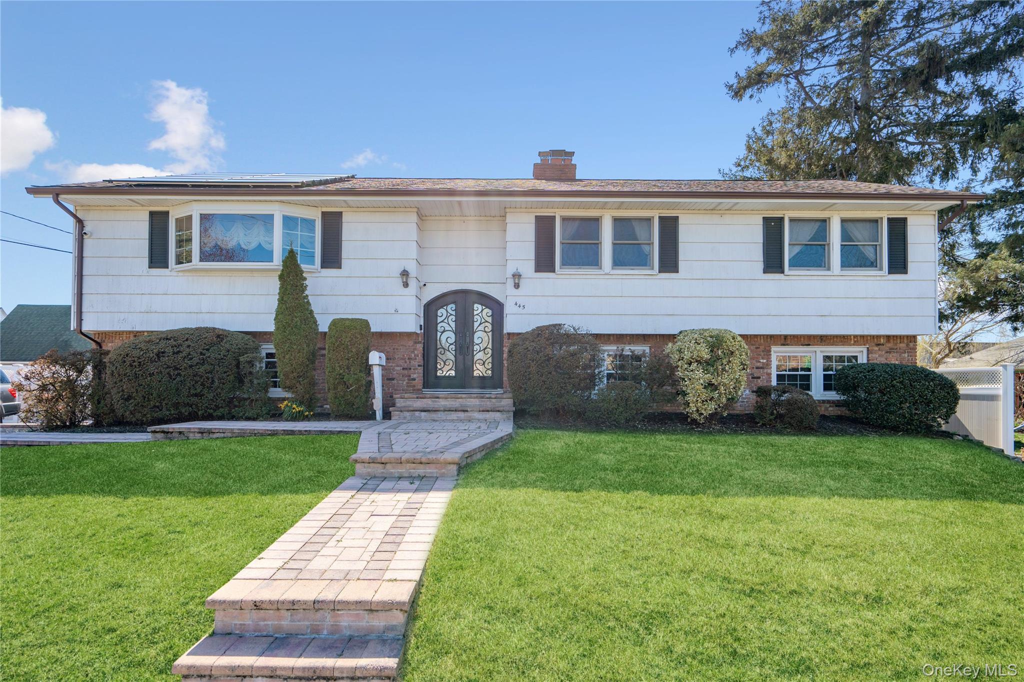 445 S Wellwood Avenue – For Rent photo 18