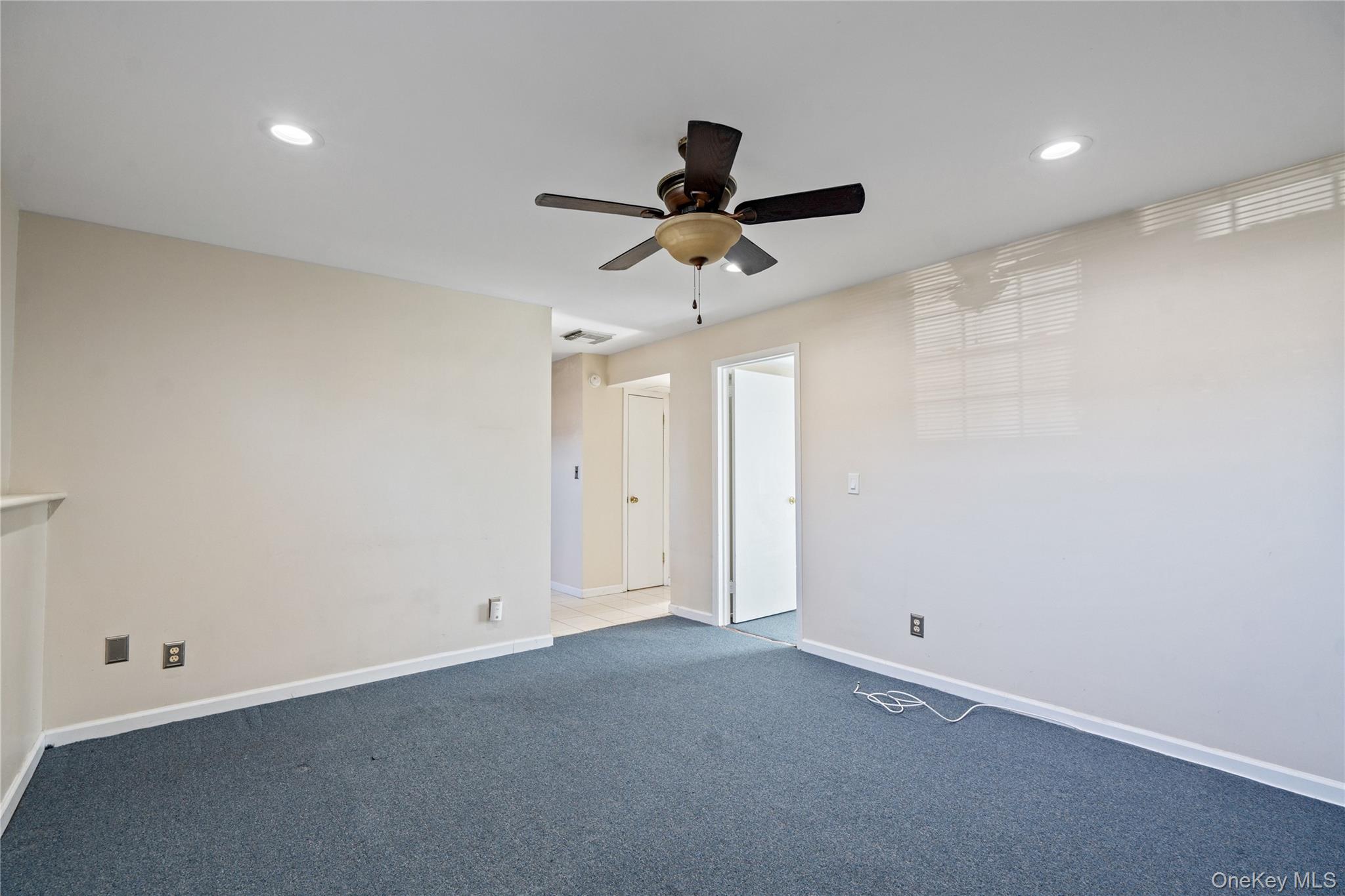 445 S Wellwood Avenue – For Rent photo 4