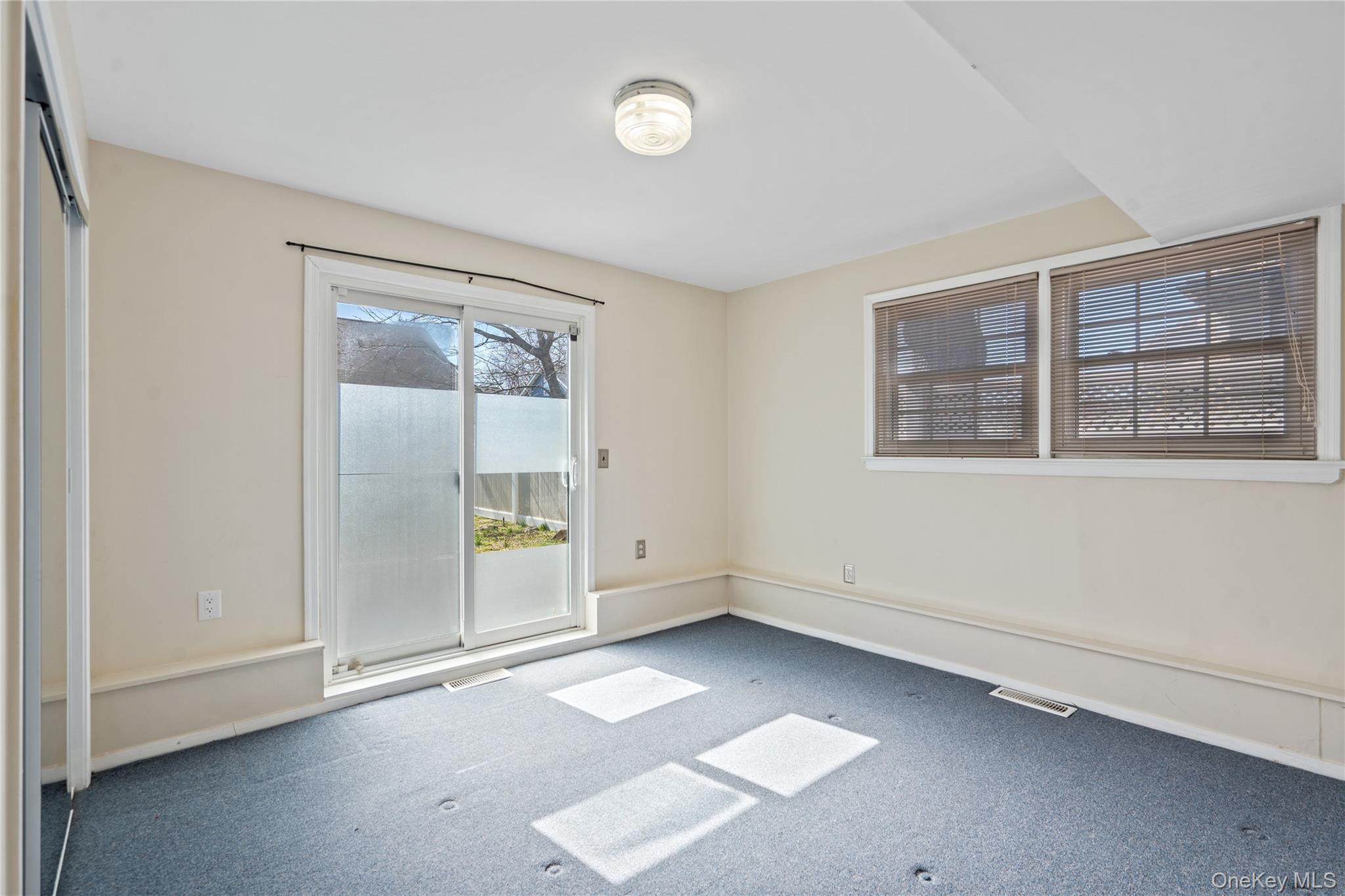 445 S Wellwood Avenue – For Rent photo 9