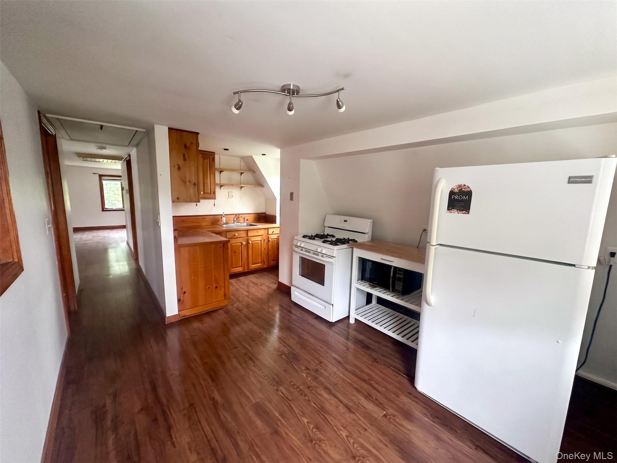 56 Jones Road – For Sale photo 2