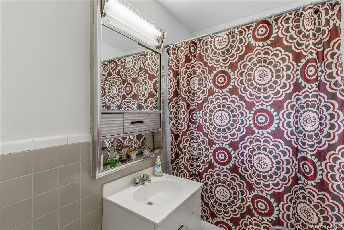 9910 60th Avenue, Unit 2B photo 4
