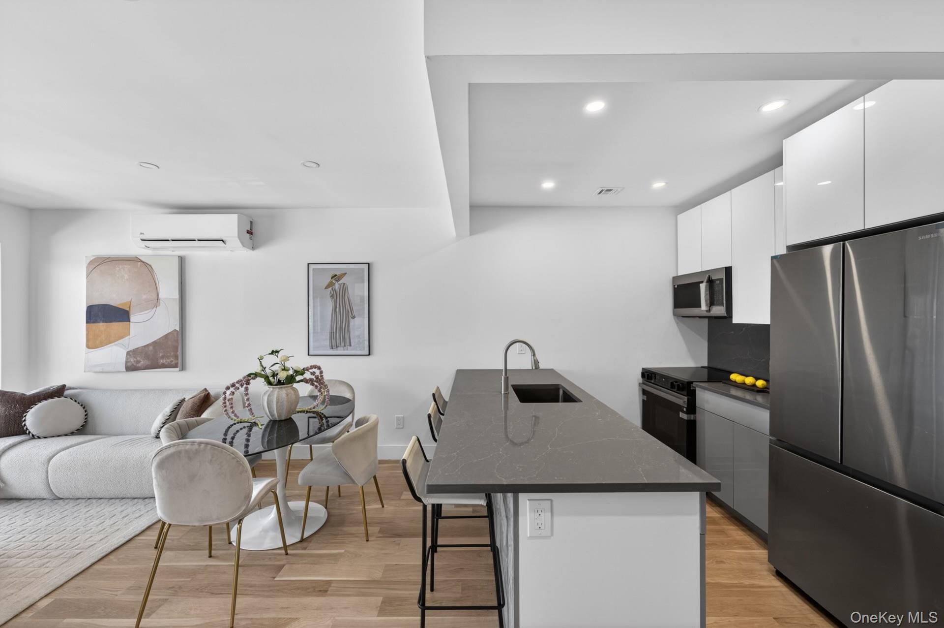 31-65 14th Street, Unit 2R