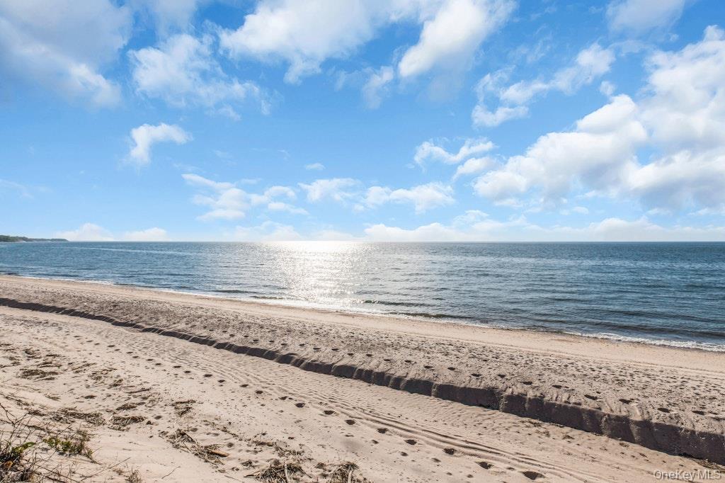 3651 Soundview Avenue – For Sale photo 34