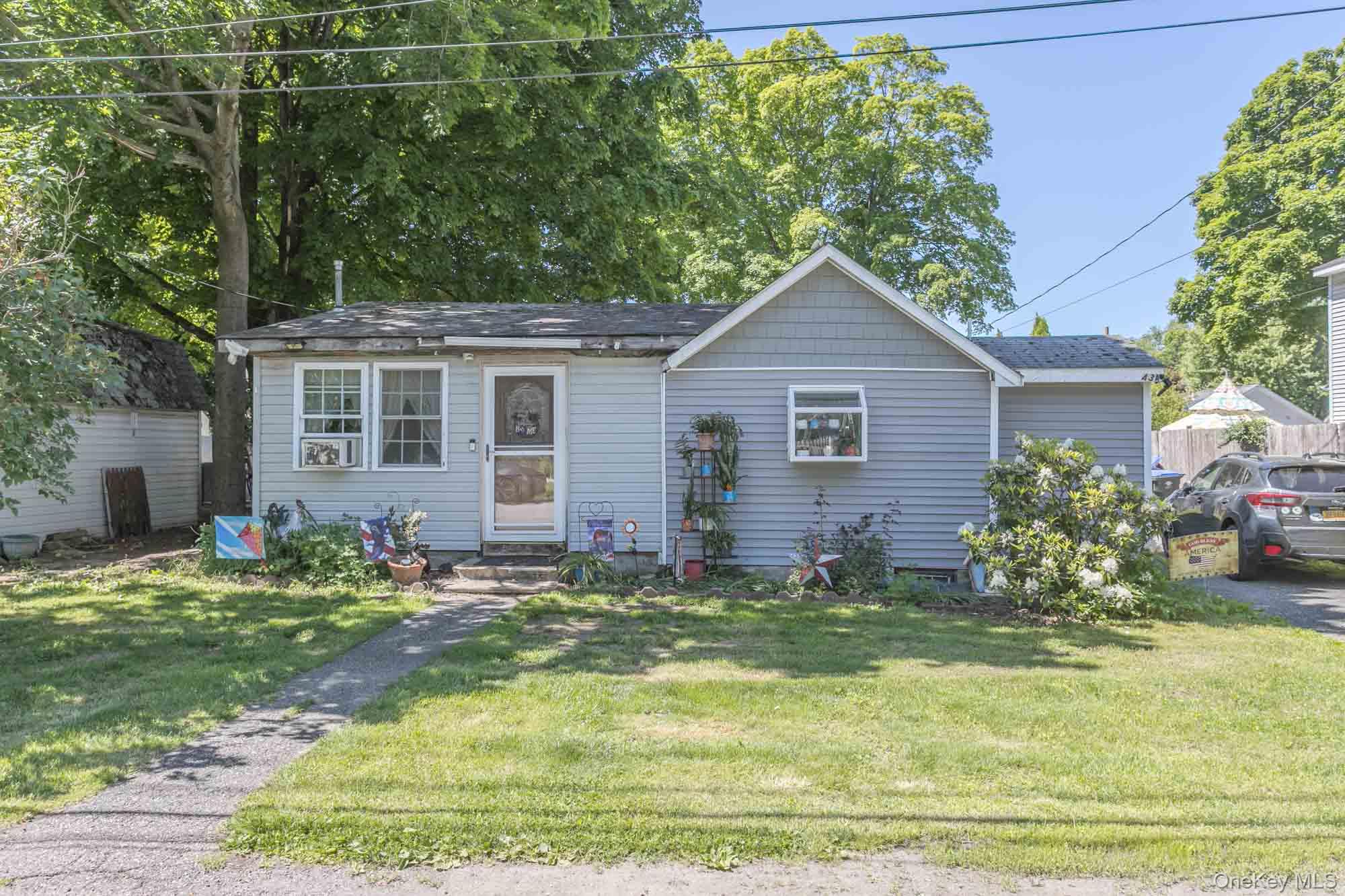 43 Oak Street – For Sale
