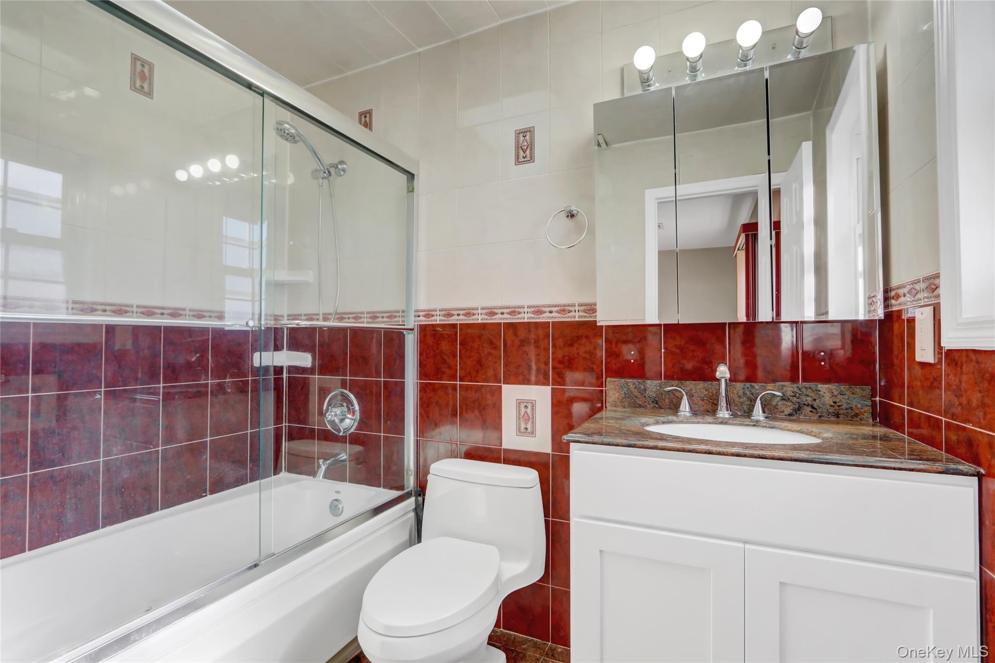 32 3rd Avenue – For Sale photo 18