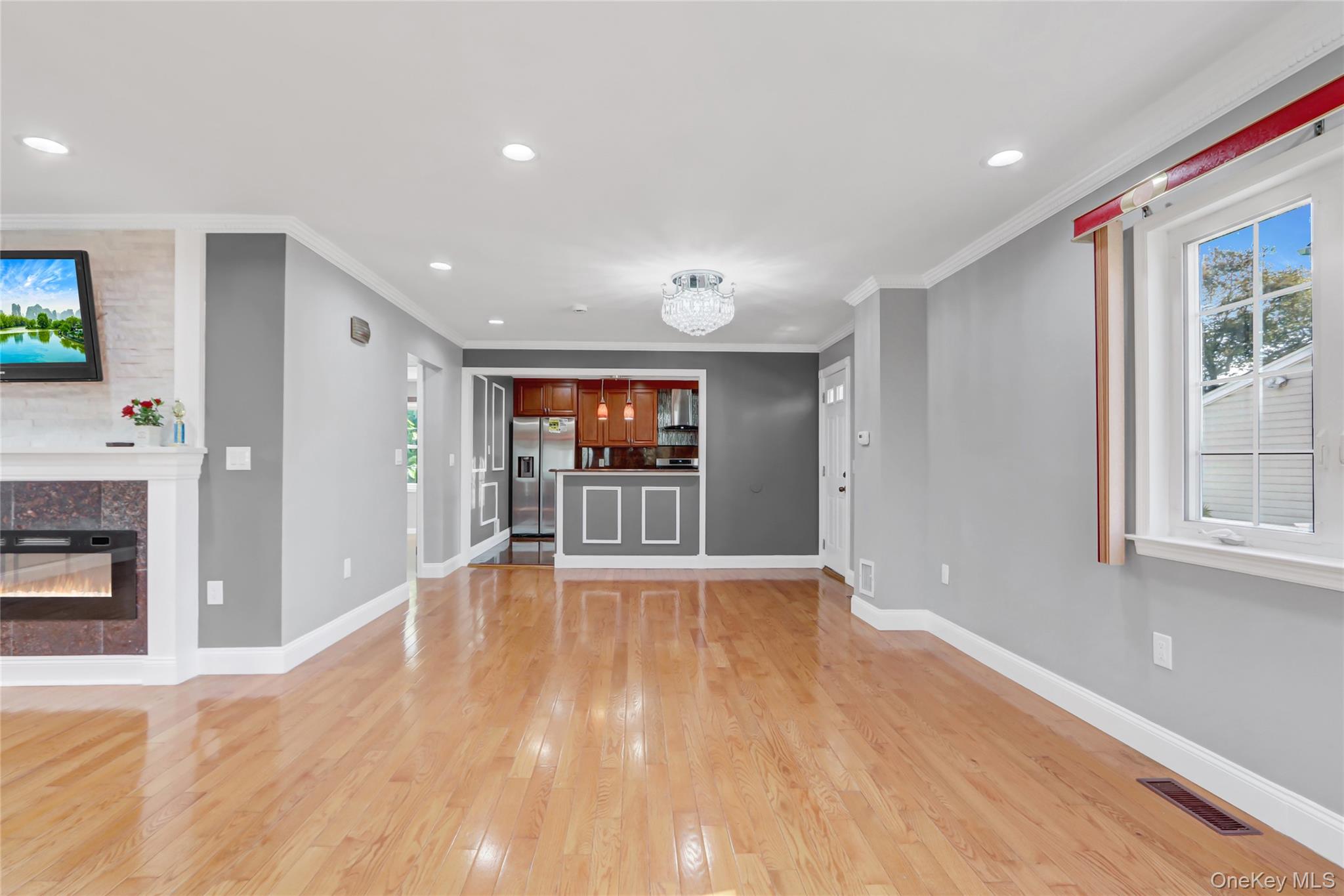 32 3rd Avenue – For Sale photo 10