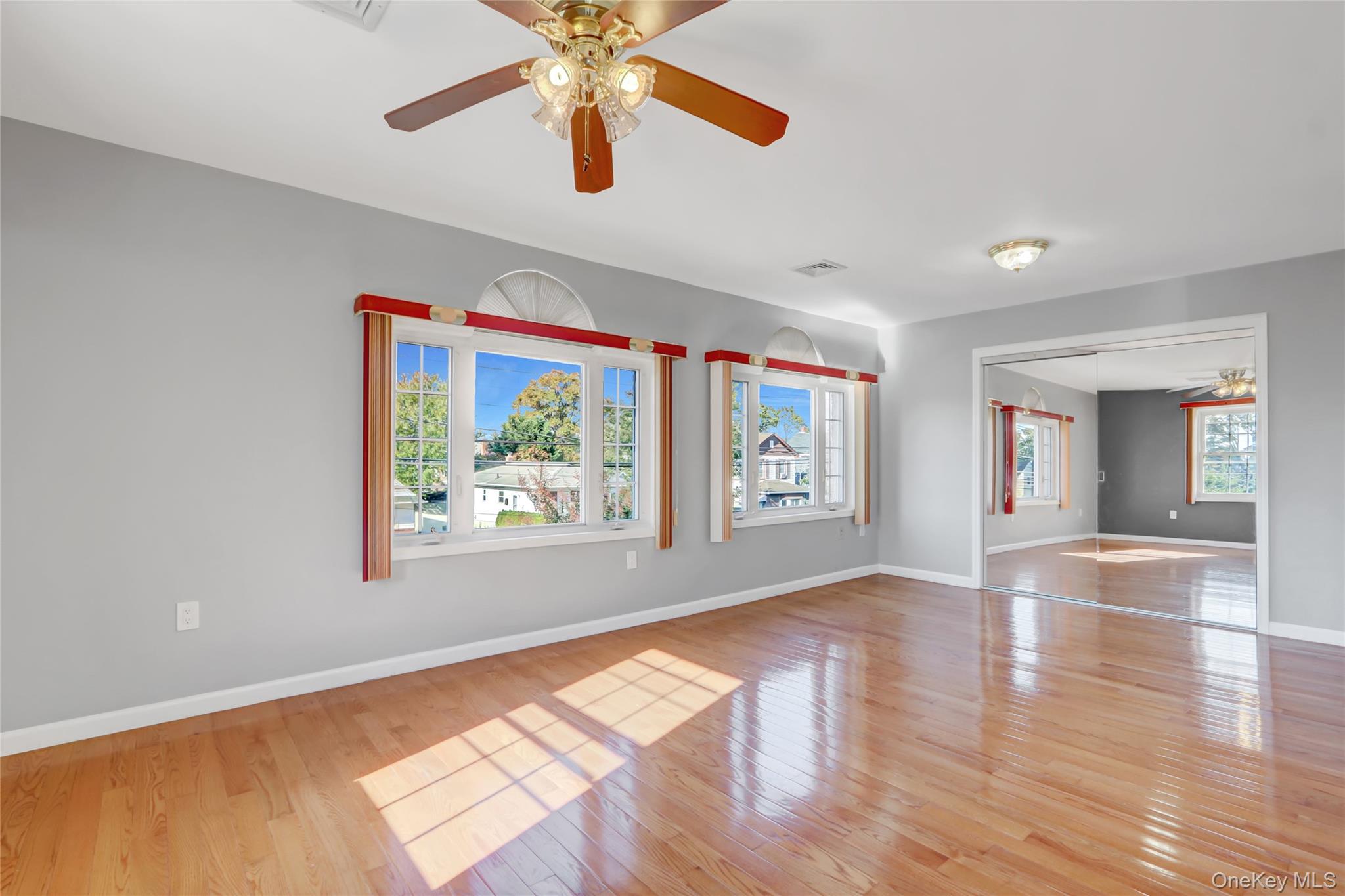 32 3rd Avenue – For Sale photo 17