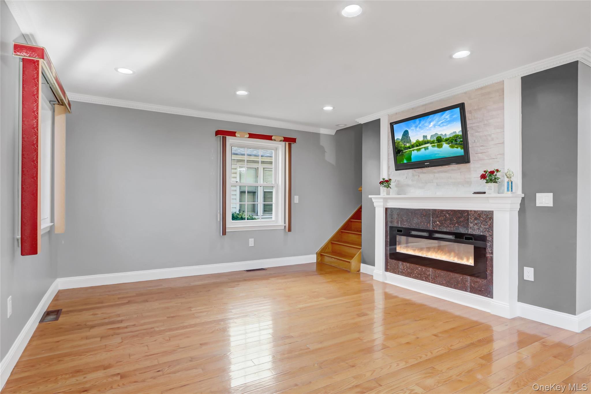 32 3rd Avenue – For Sale photo 9