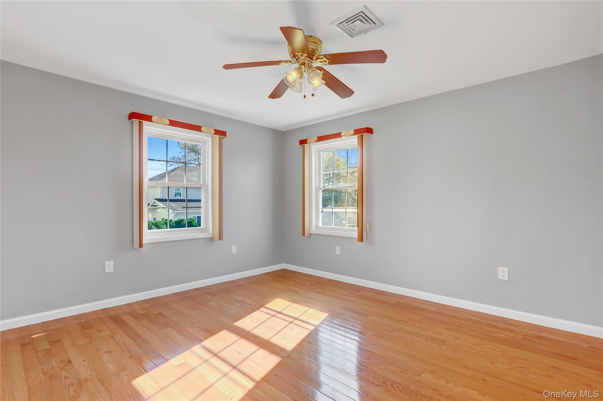 32 3rd Avenue – For Sale photo 21
