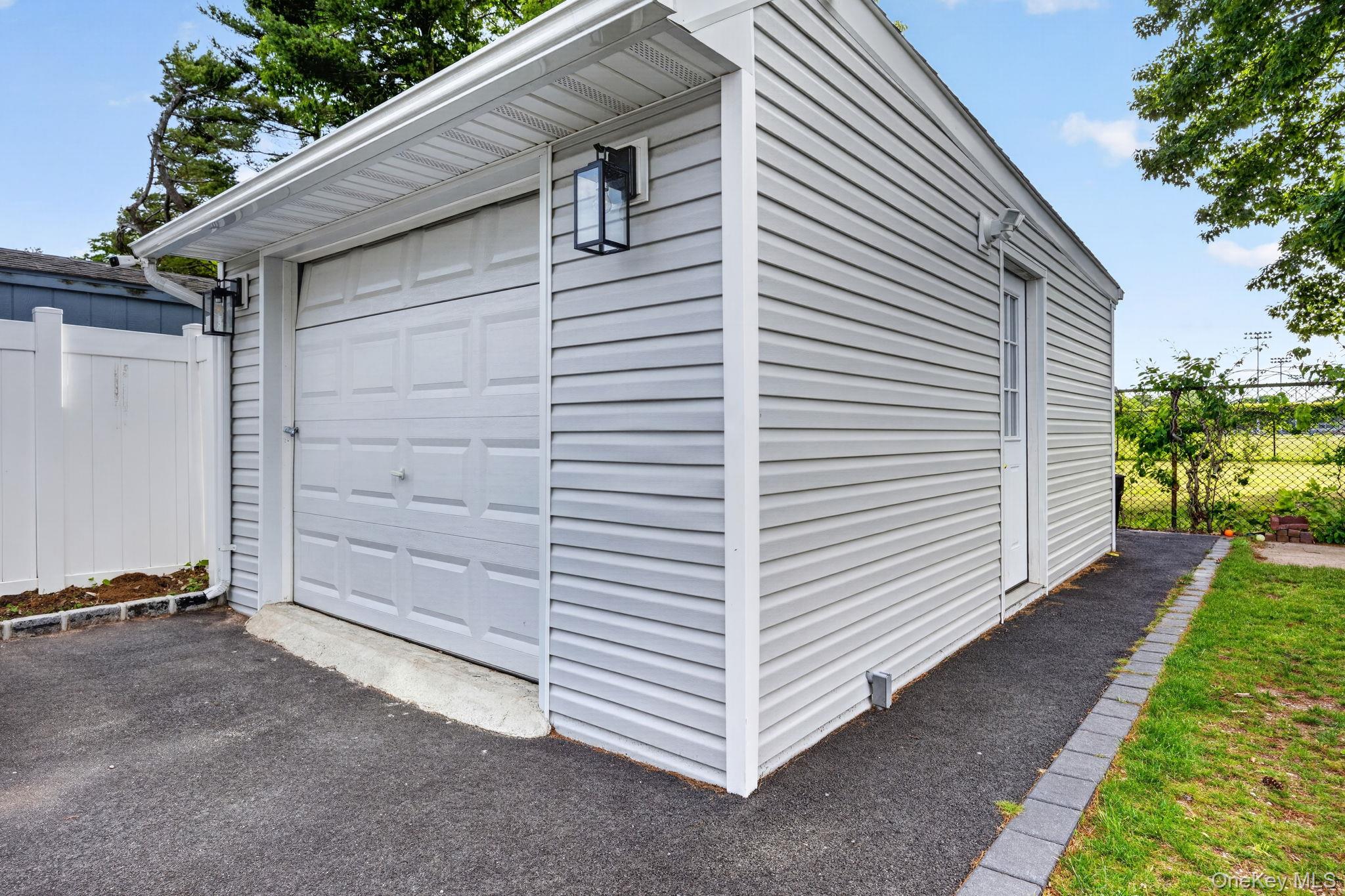 99 Kuhl Avenue – For Sale photo 26