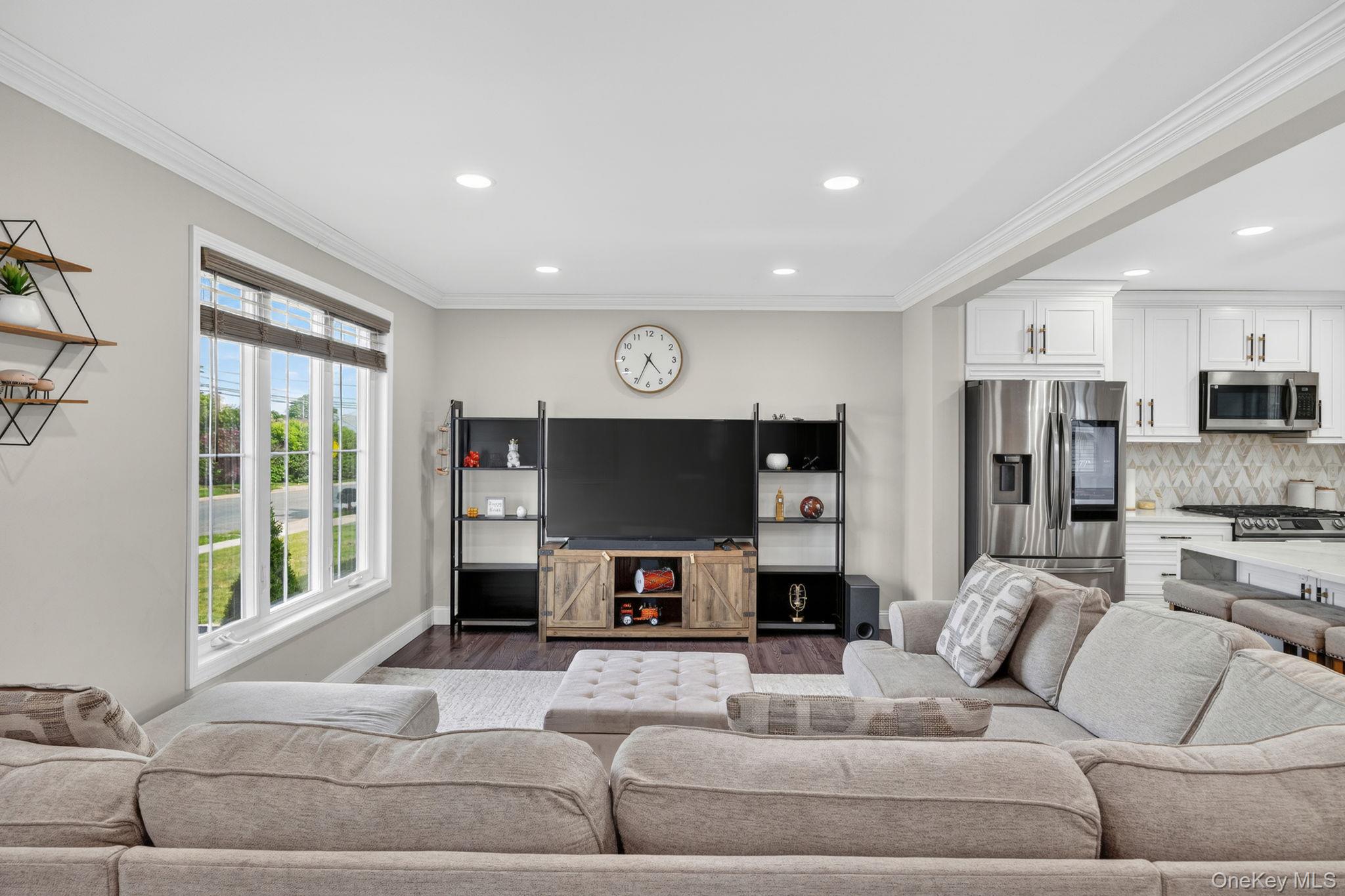 99 Kuhl Avenue – For Sale photo 4