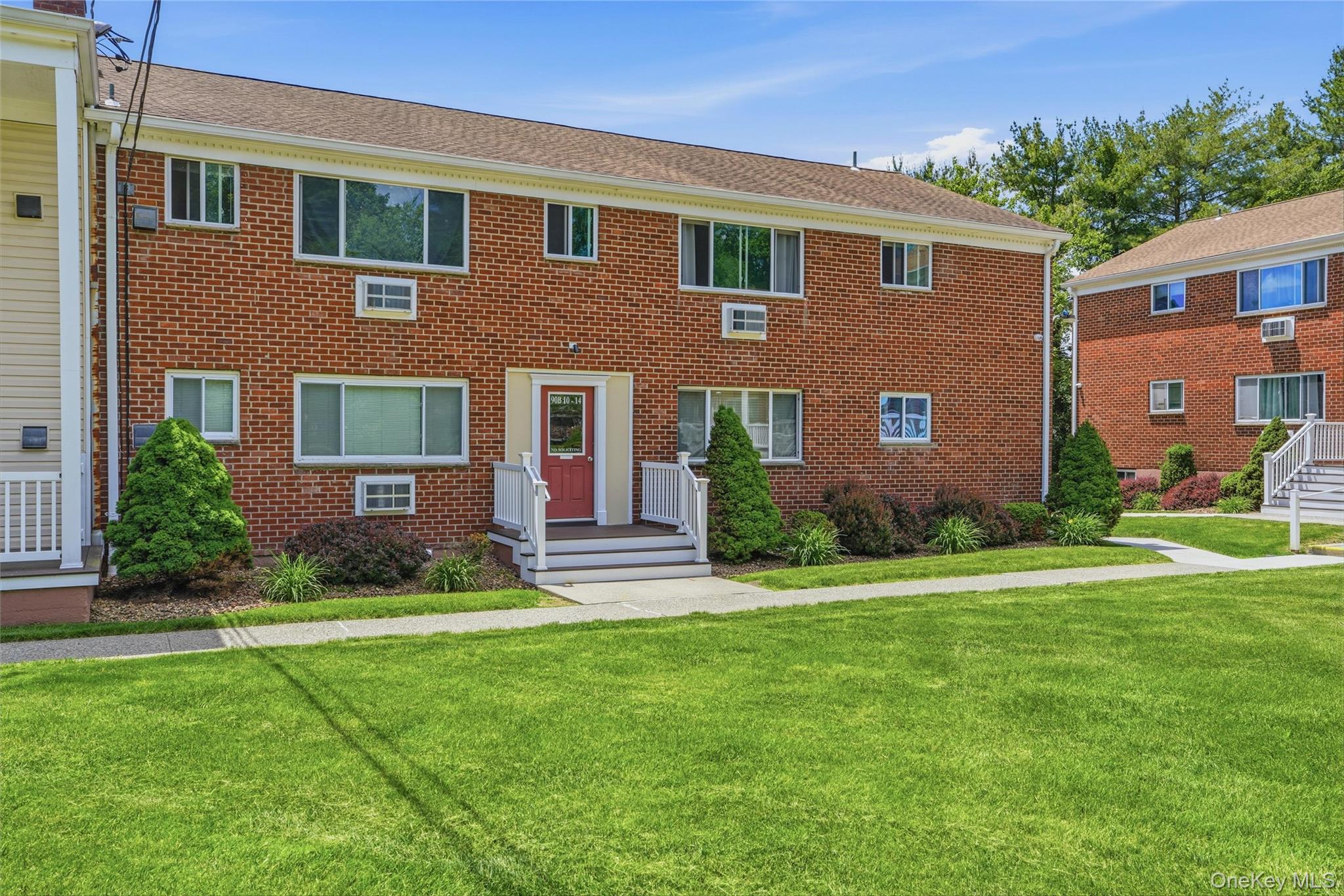 90 Osborne Hill Road, Unit B14 photo 2