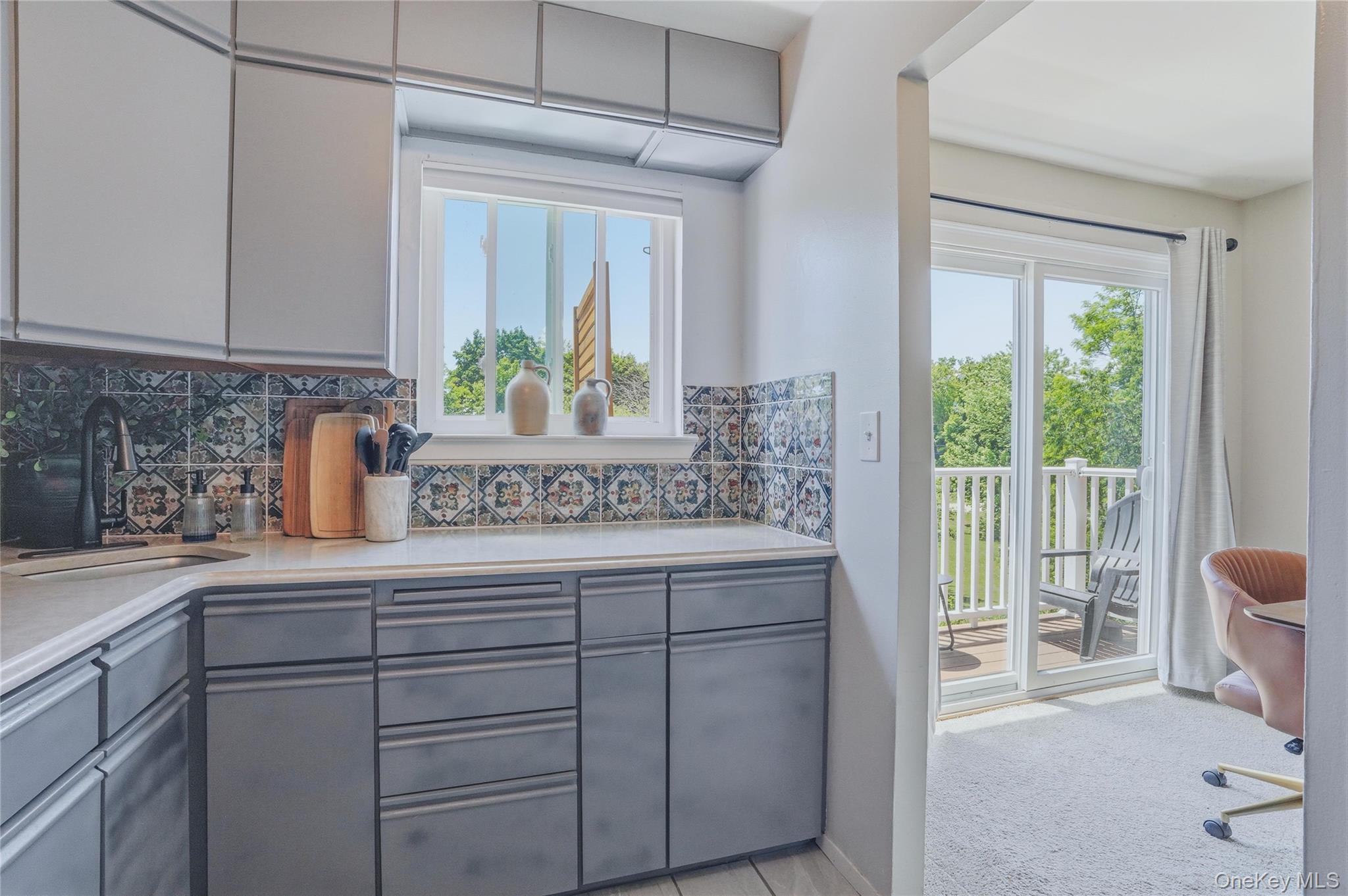 90 Osborne Hill Road, Unit B14 photo 10