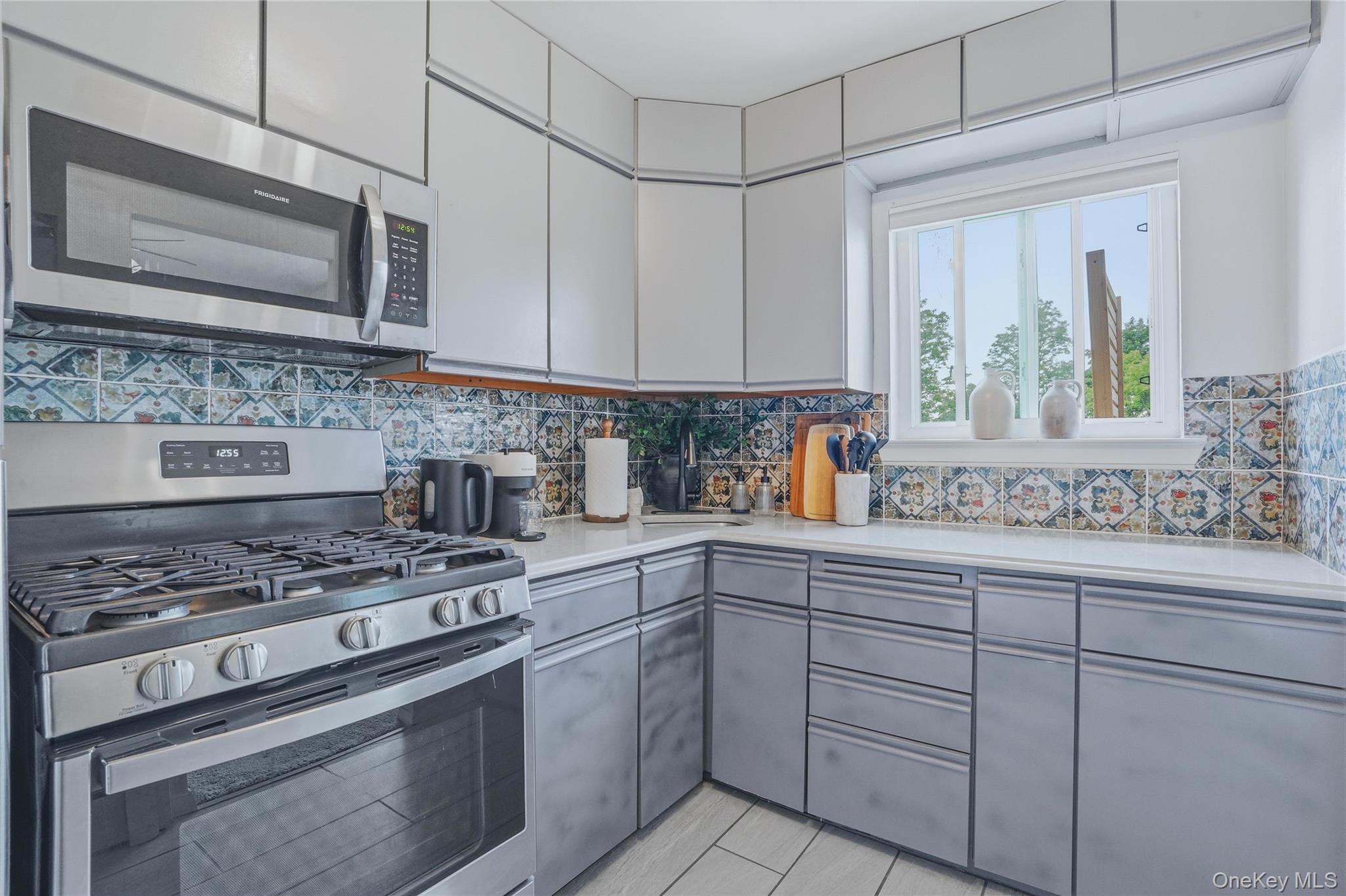 90 Osborne Hill Road, Unit B14 photo 9