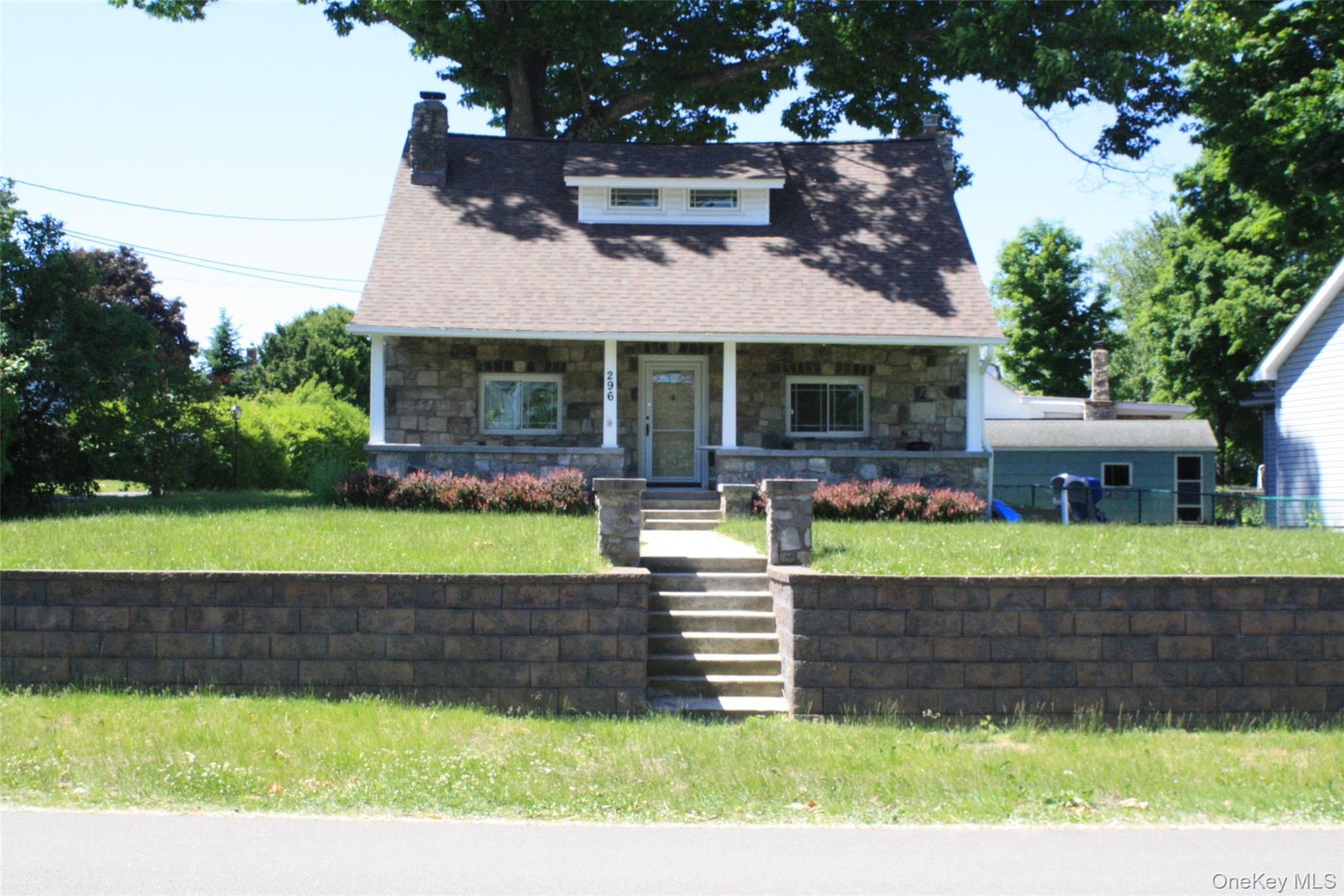 296 Lakeshore Drive E – For Sale photo 5