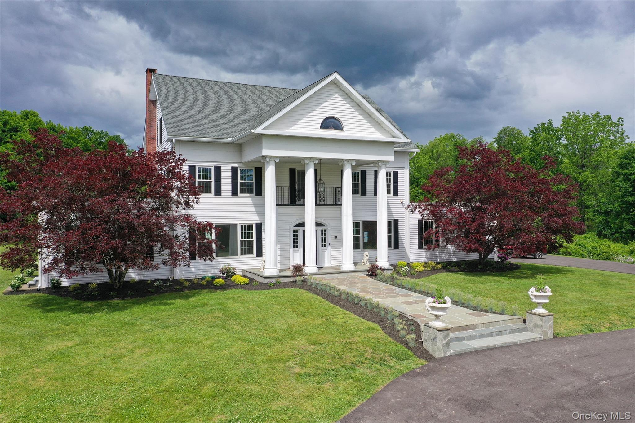 25 Glen Street – For Sale