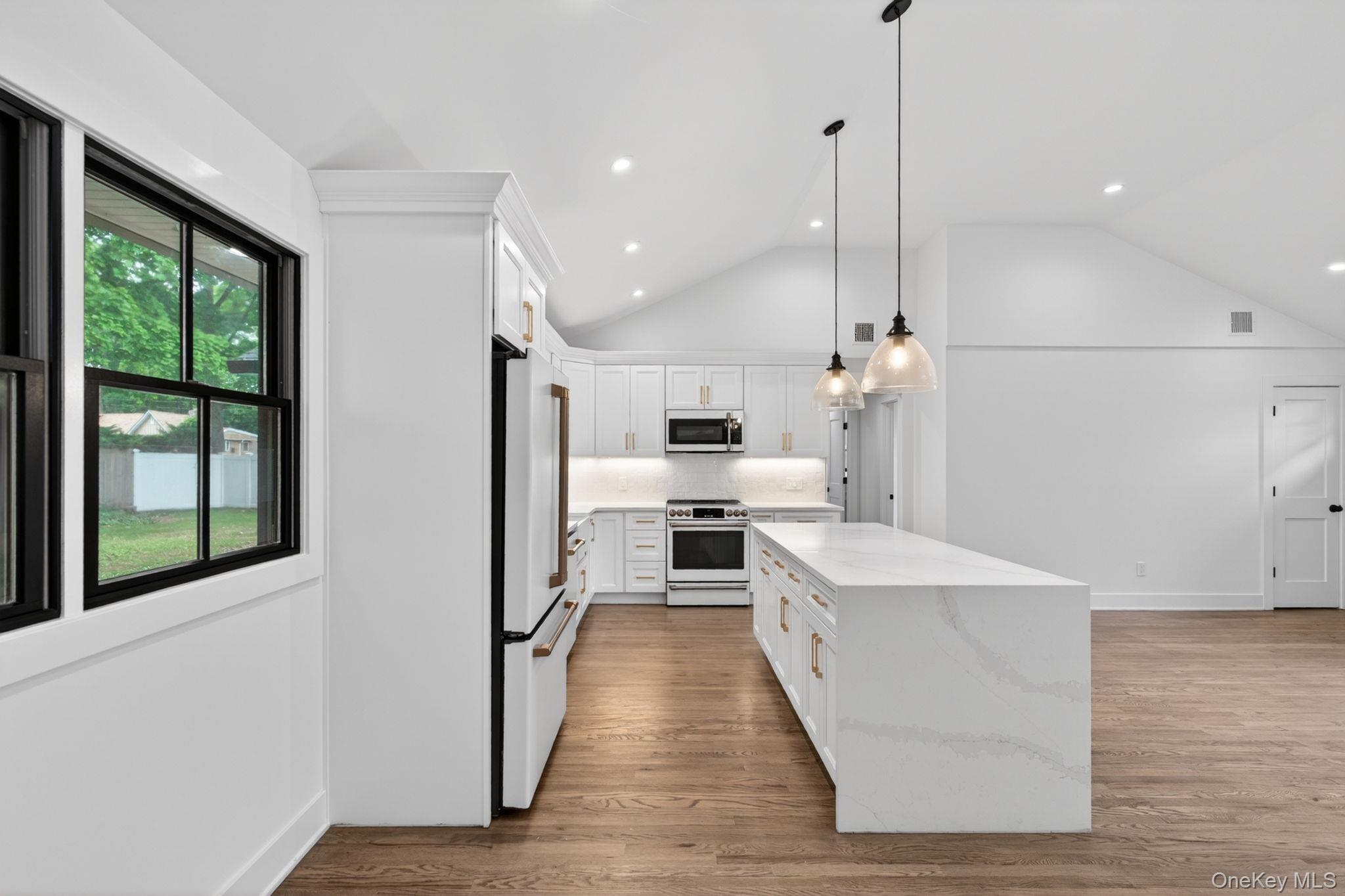 85 Kenneth Avenue – For Sale photo 10