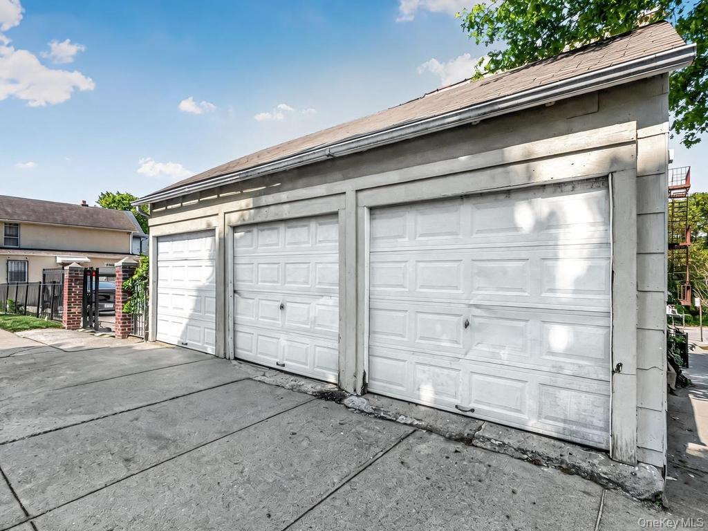 636 E 219th Street – For Sale photo 22