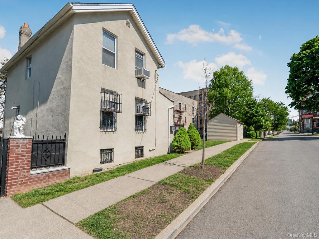 636 E 219th Street – For Sale photo 23
