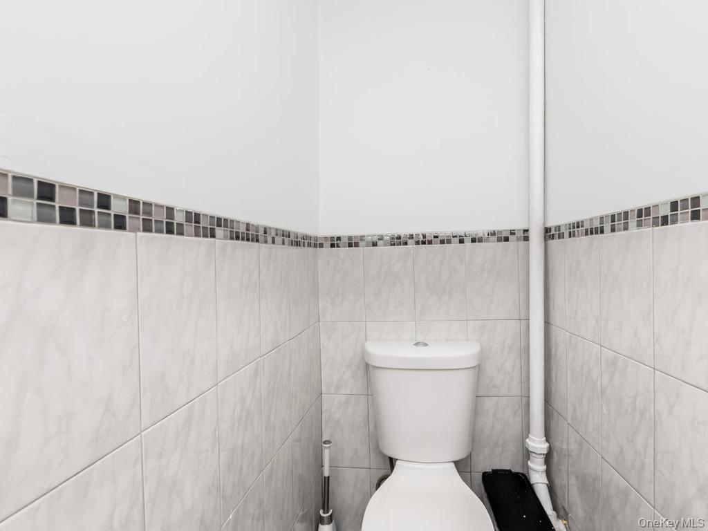 636 E 219th Street – For Sale photo 7