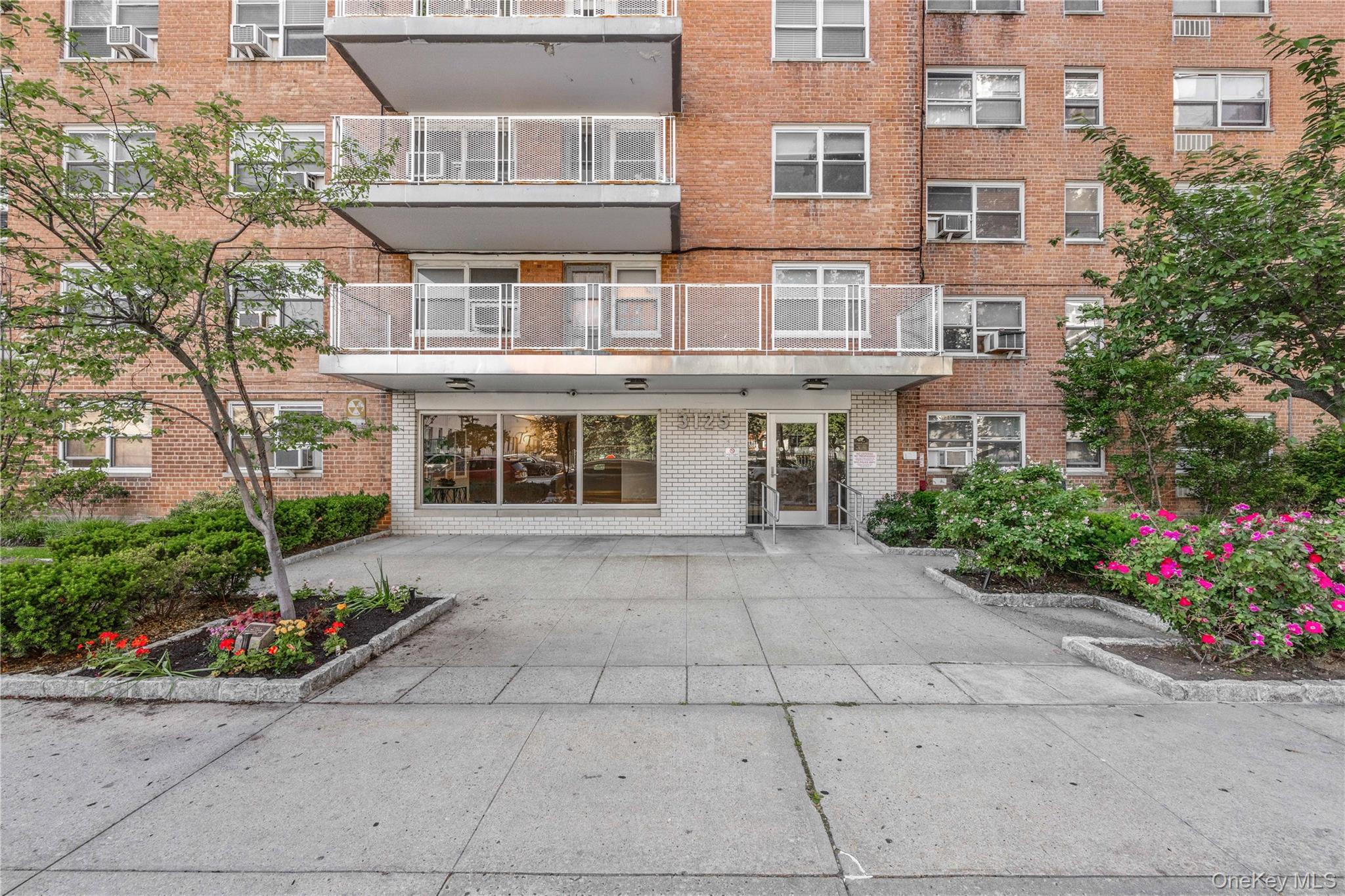 3125 Tibbett Avenue, Unit MH photo 24