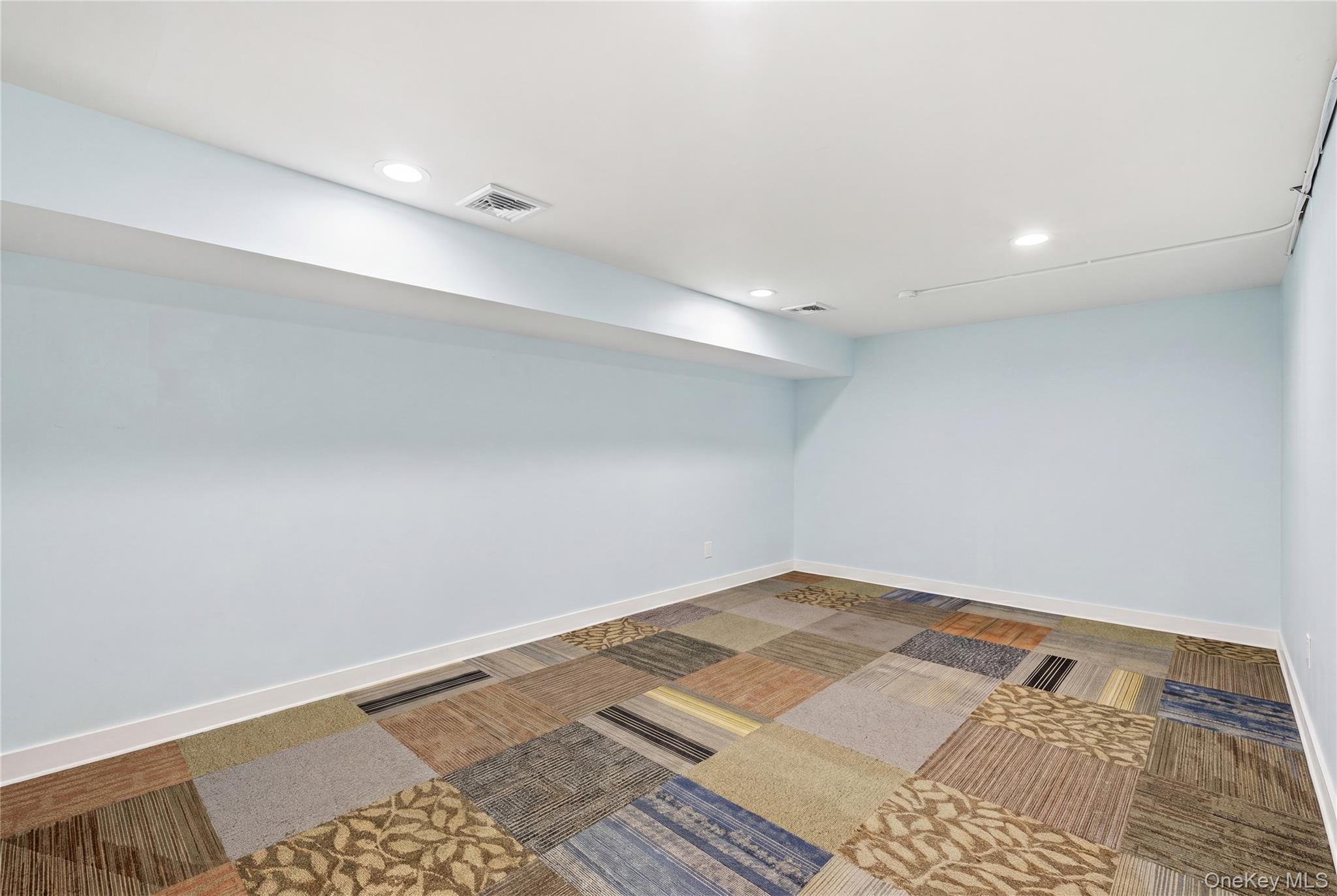 209 Broadway – For Rent photo 15