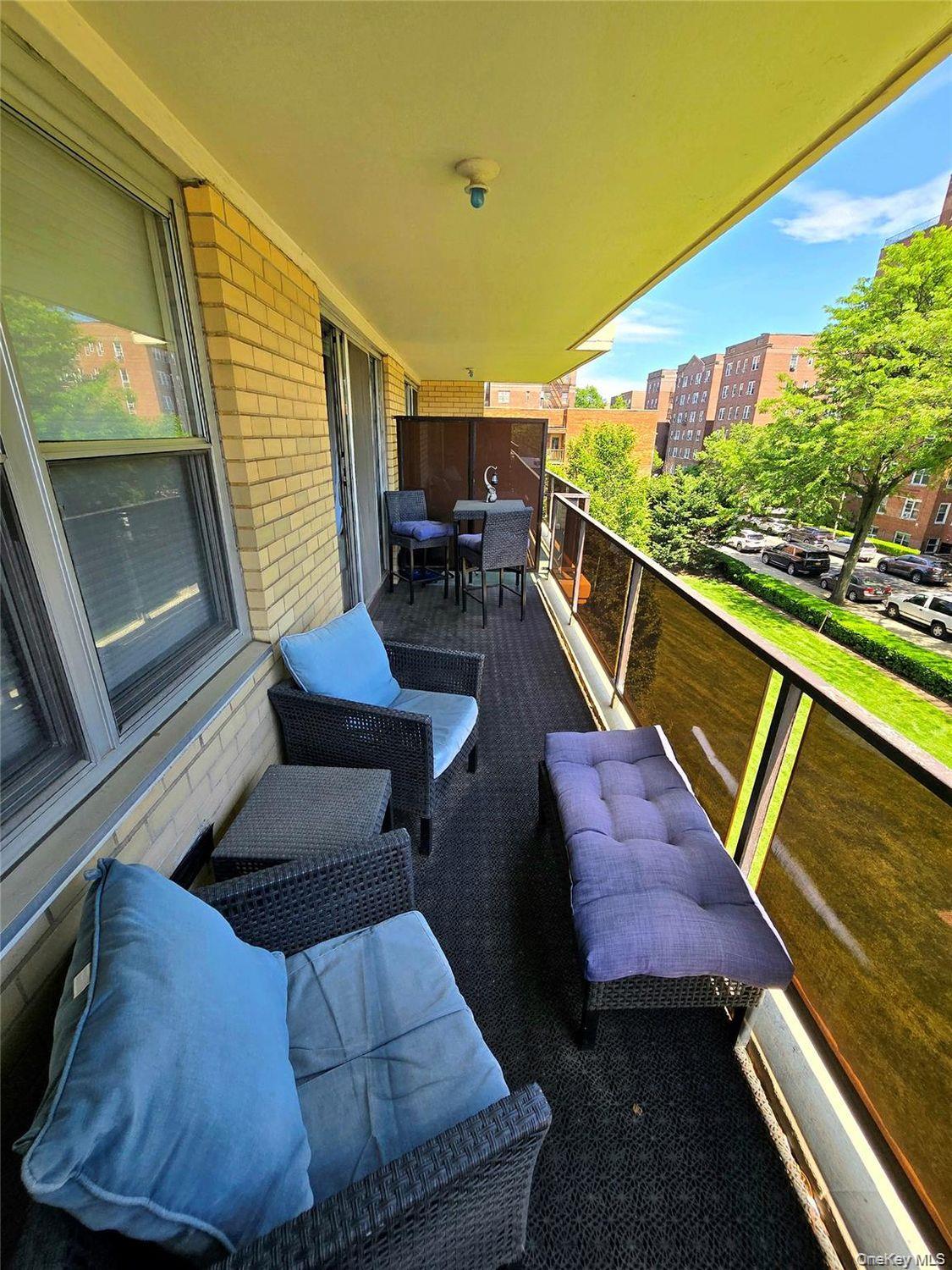 11011 Queens Boulevard, Unit 3M photo 2