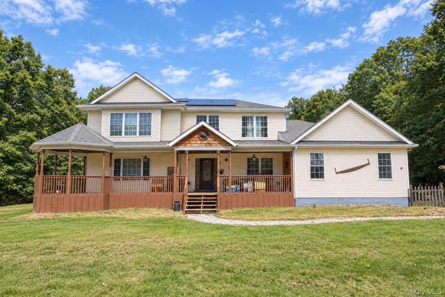 44 Paglia Drive – For Sale