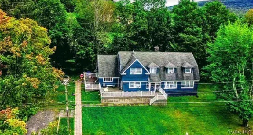 10 Spring Street – For Sale