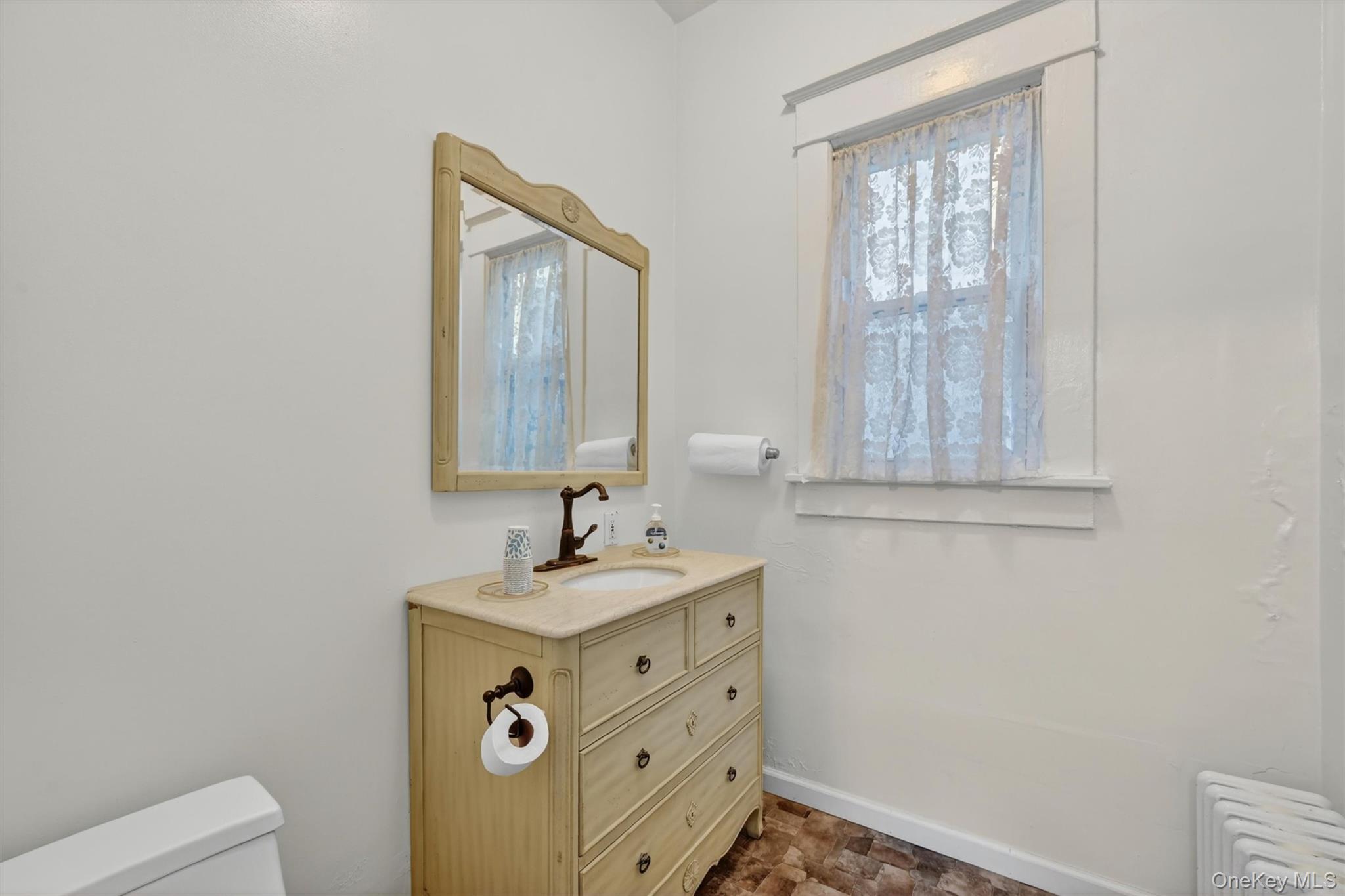5197 Main Street – For Sale photo 15