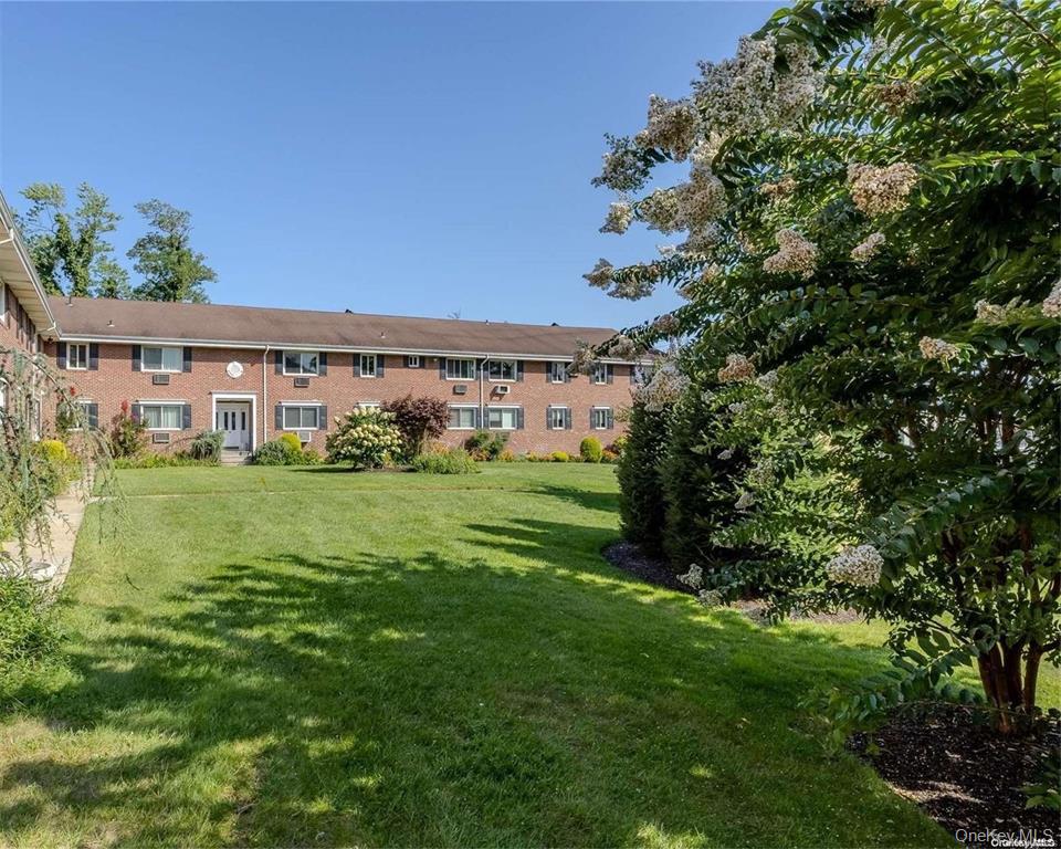 200 Merrick Road, Unit F