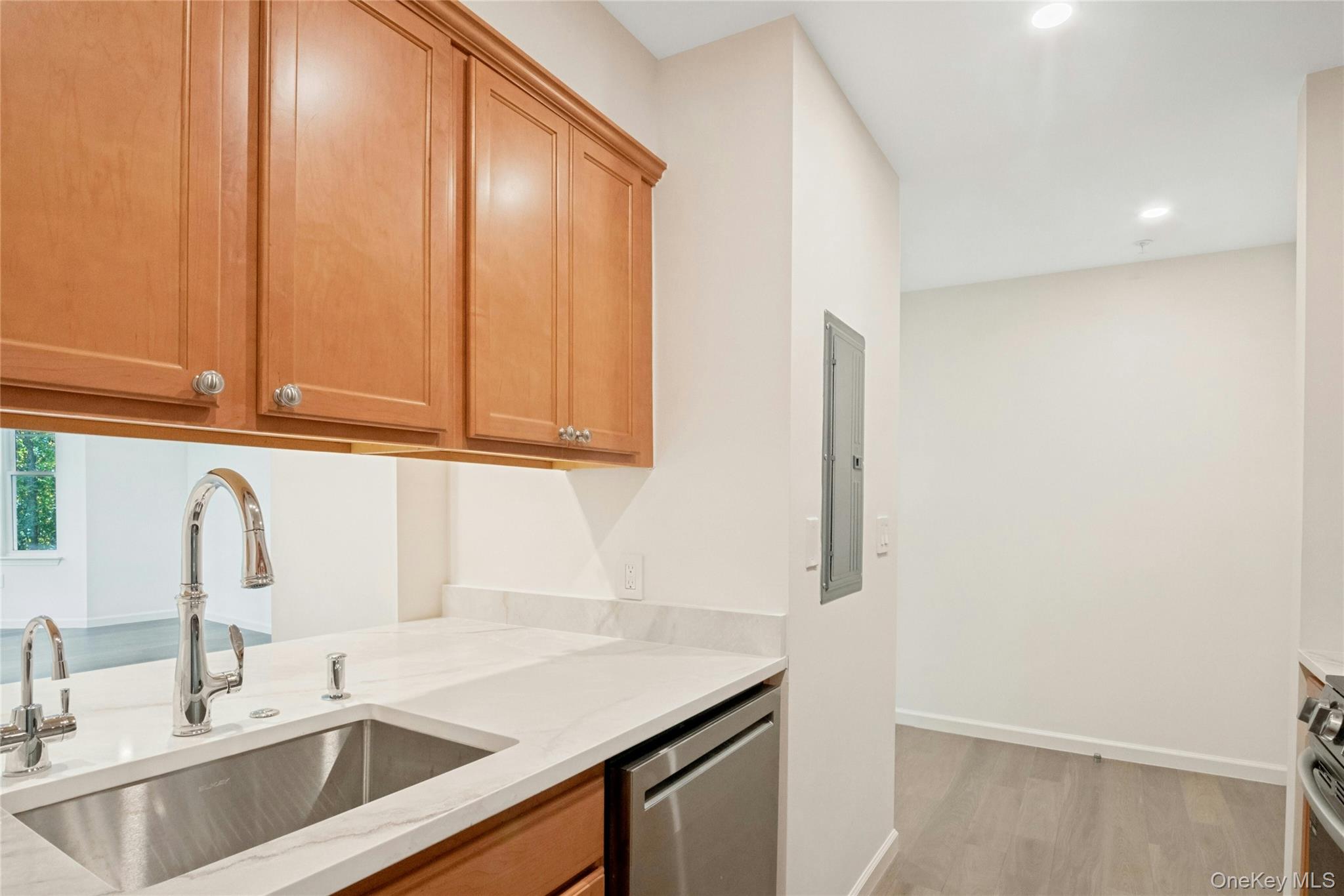 314 Sutton Drive, Unit 314 photo 14