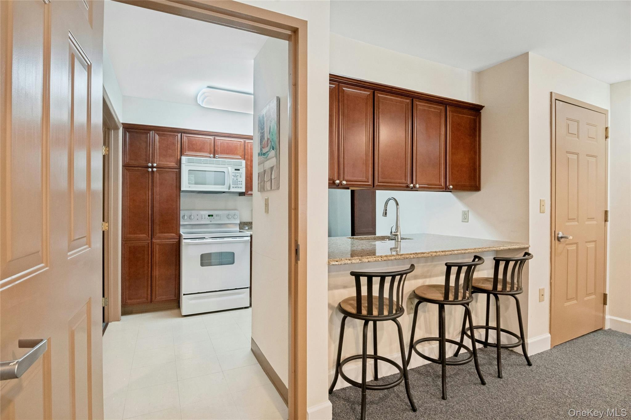 314 Sutton Drive, Unit 314 photo 10