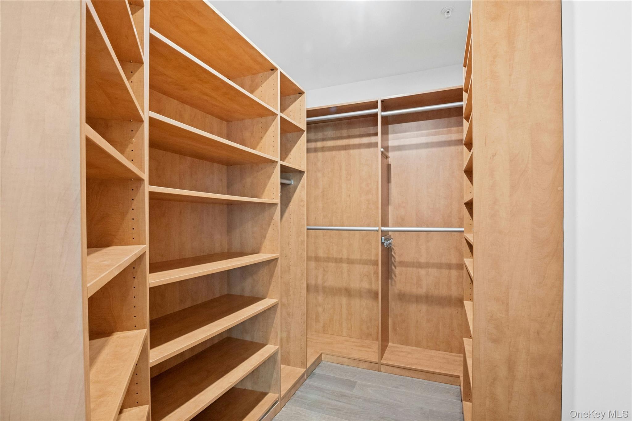 314 Sutton Drive, Unit 314 photo 27